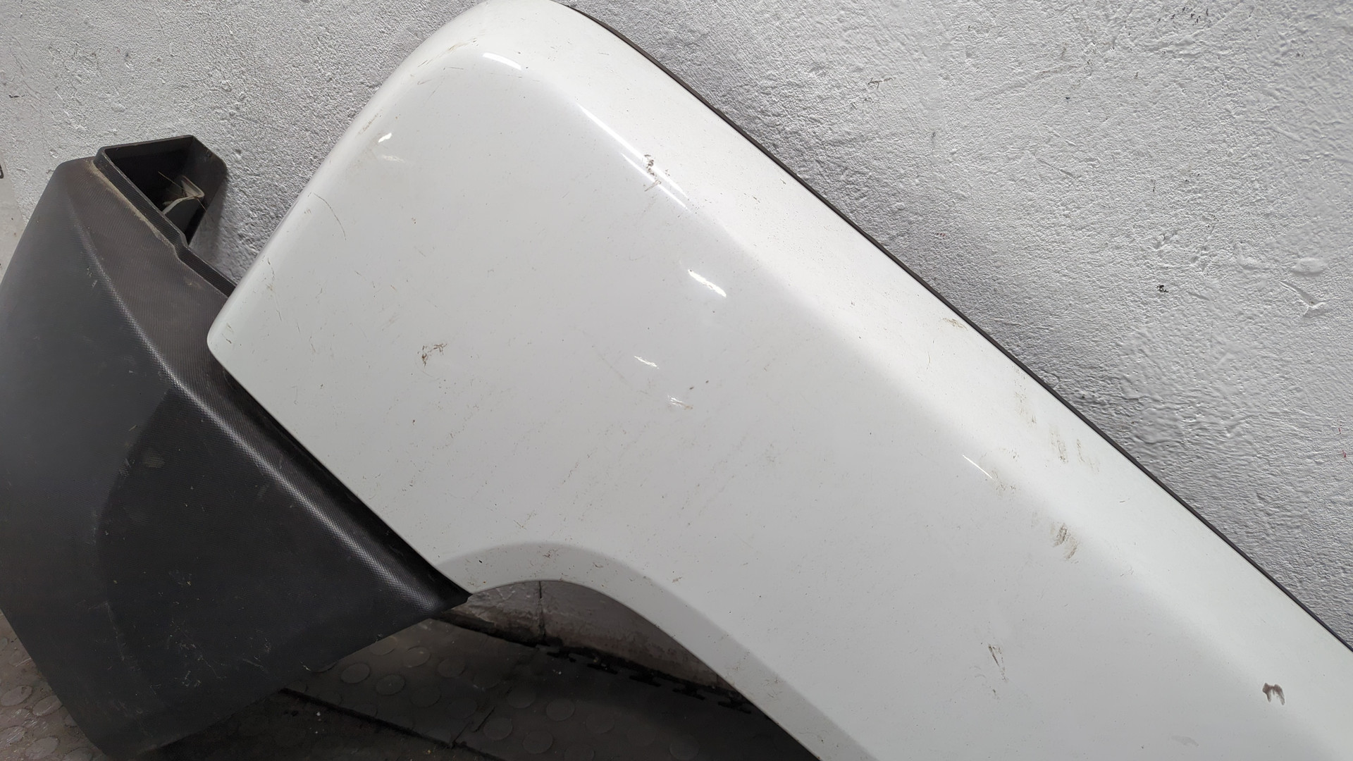 Крыло заднее правое