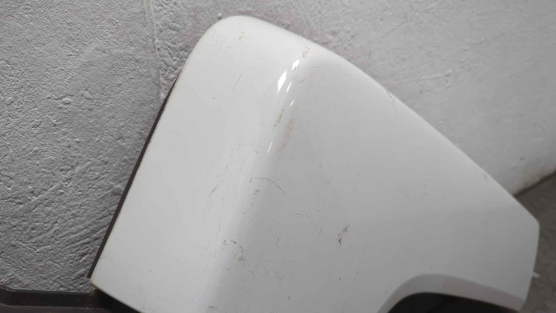 Крыло заднее правое