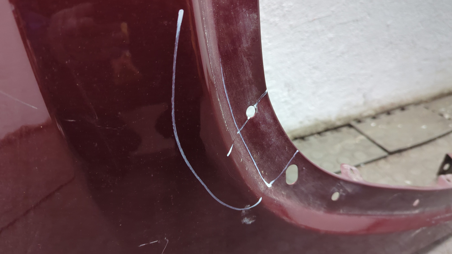 Крыло переднее правое