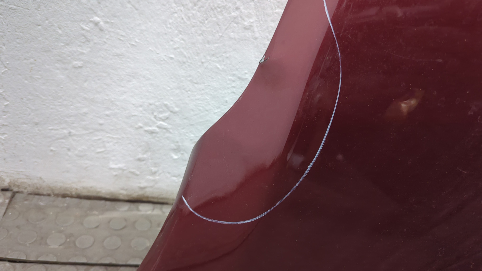 Крыло переднее правое