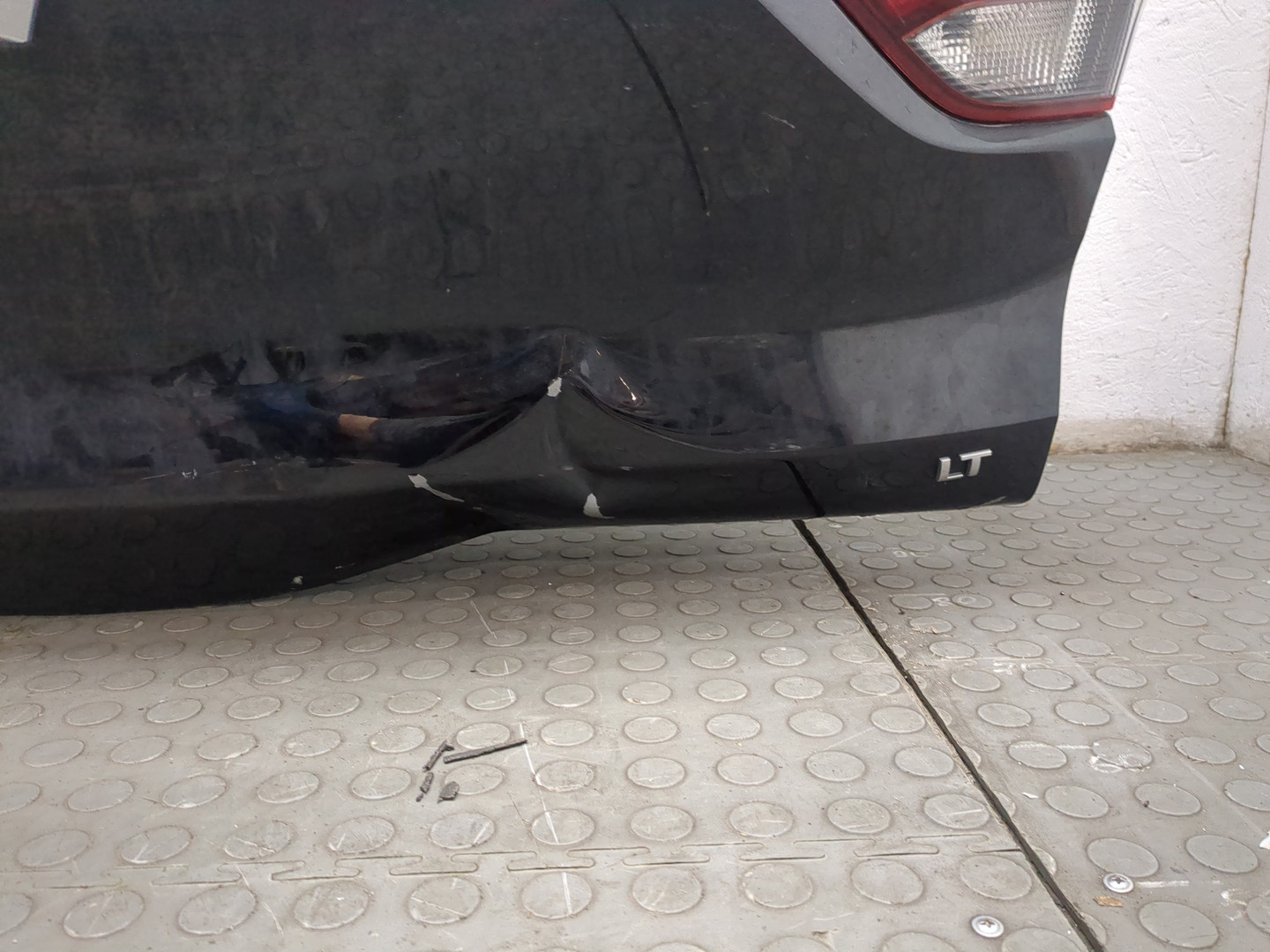 Дверь багажника