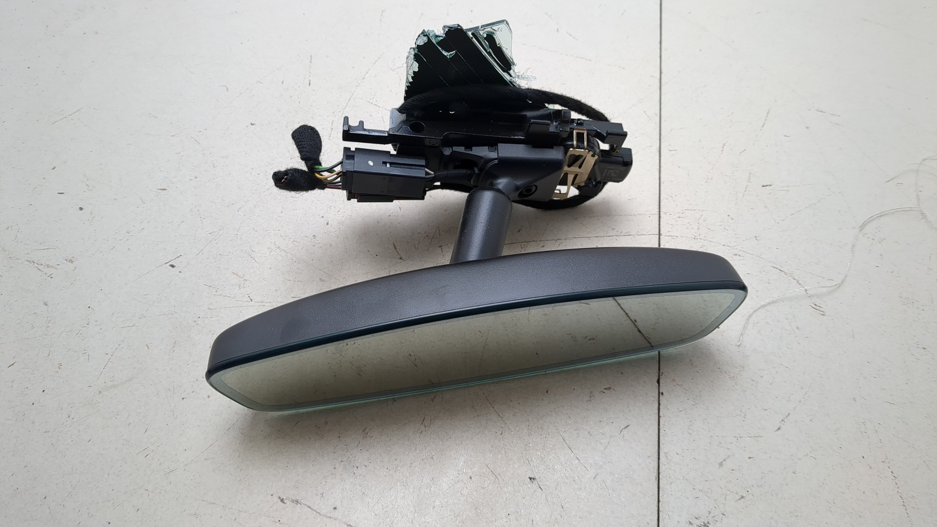 Зеркало заднего вида