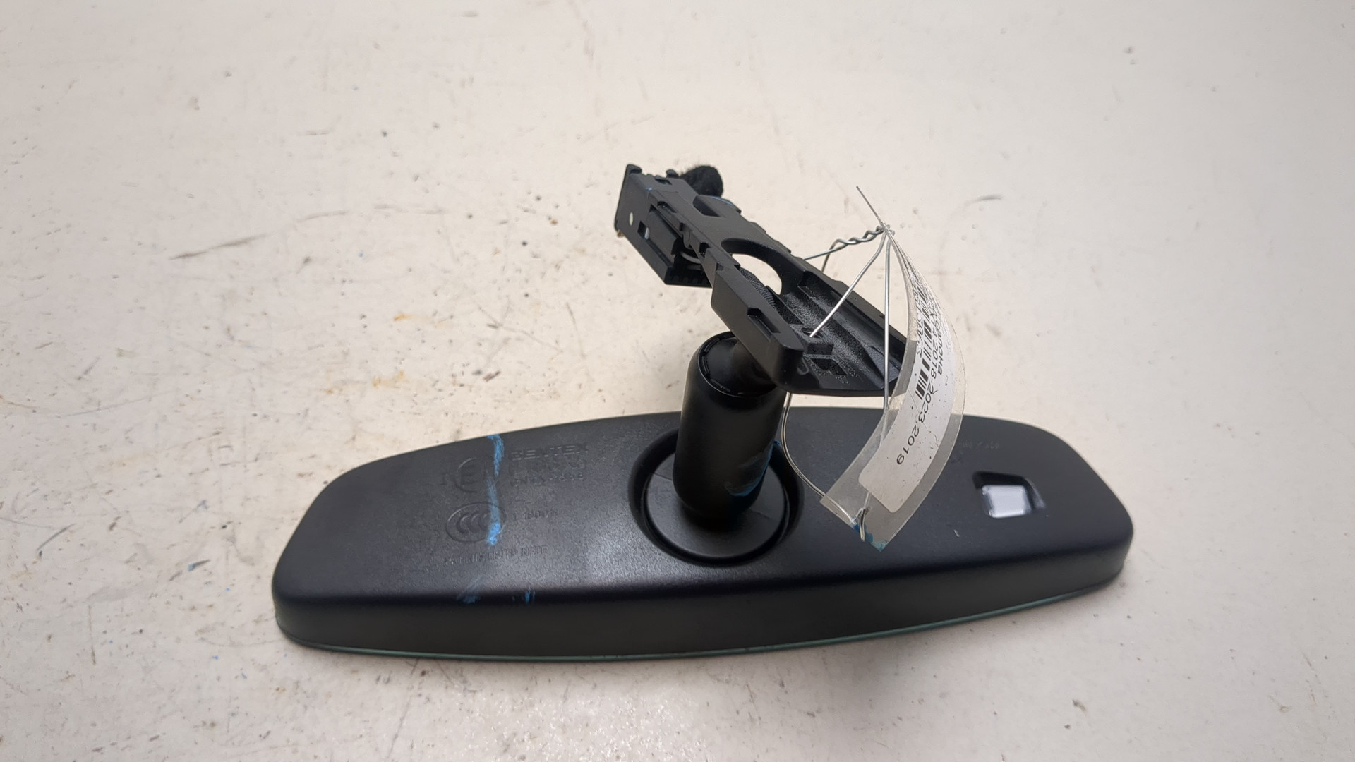 Зеркало заднего вида