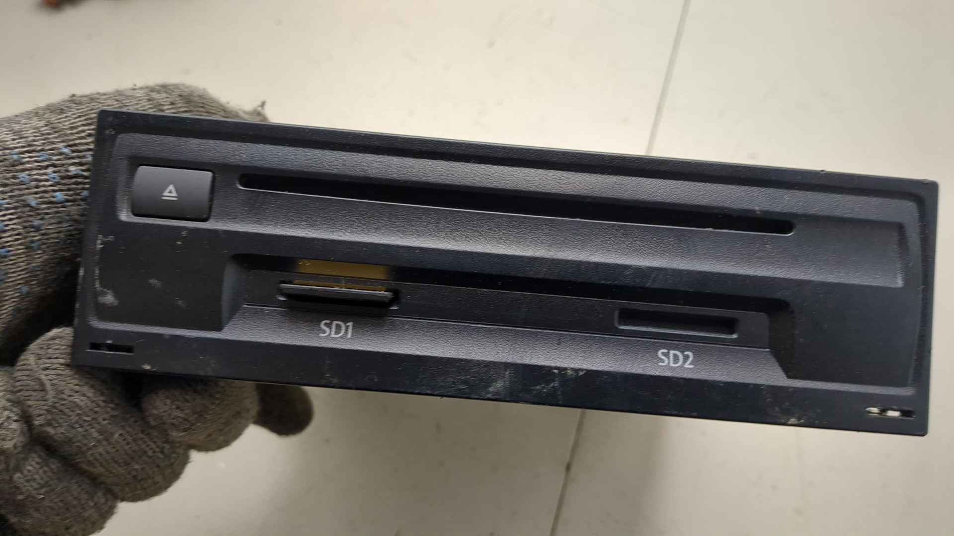 Проигрыватель CD/DVD