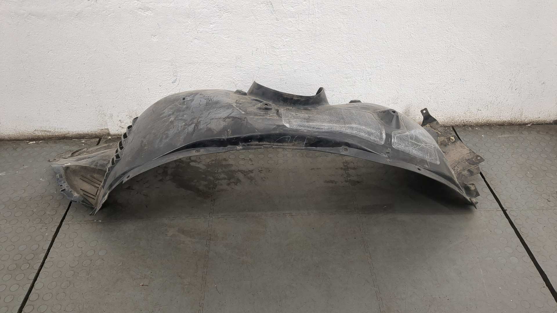 Локер передний левый