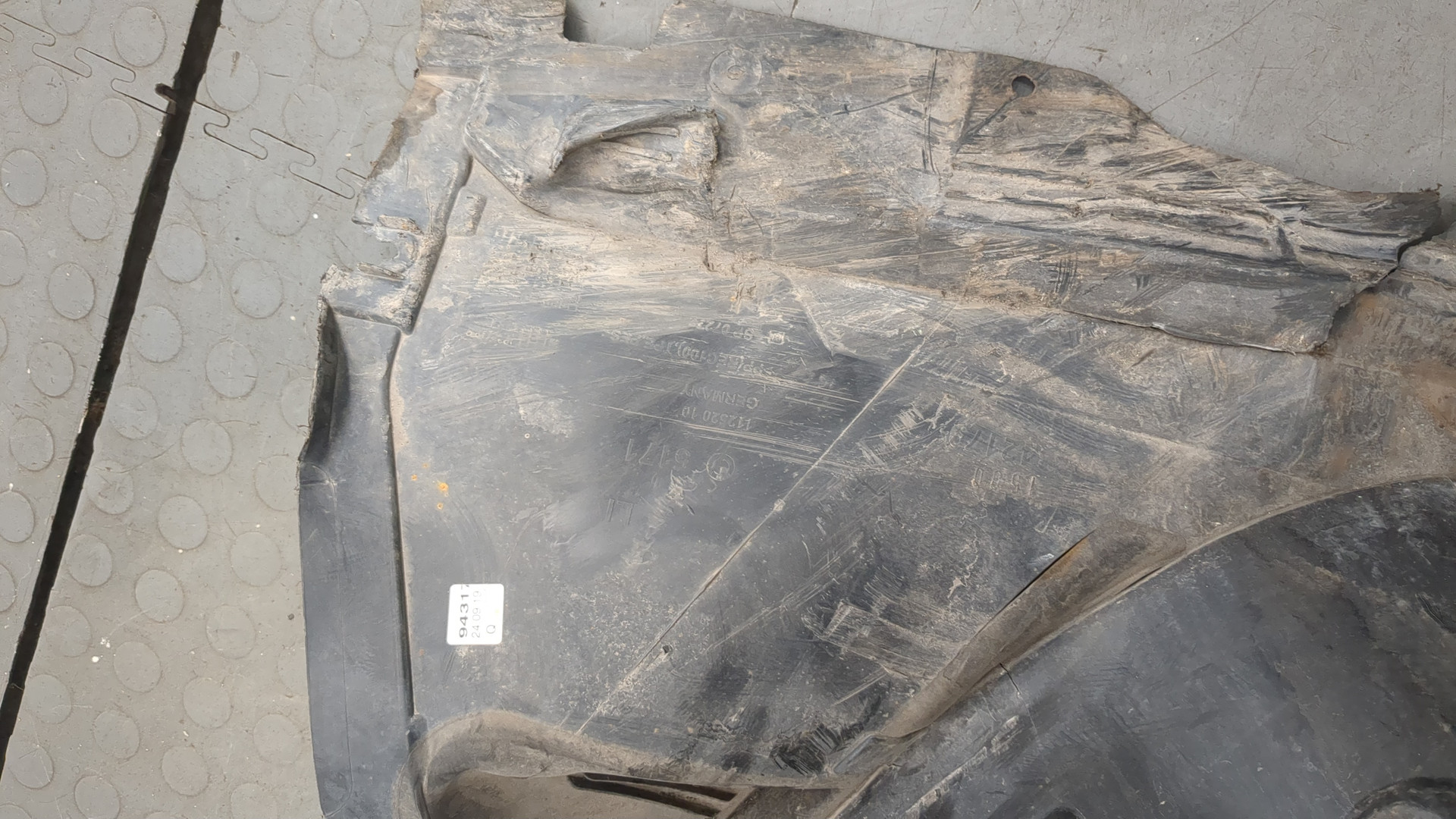 Локер передний левый