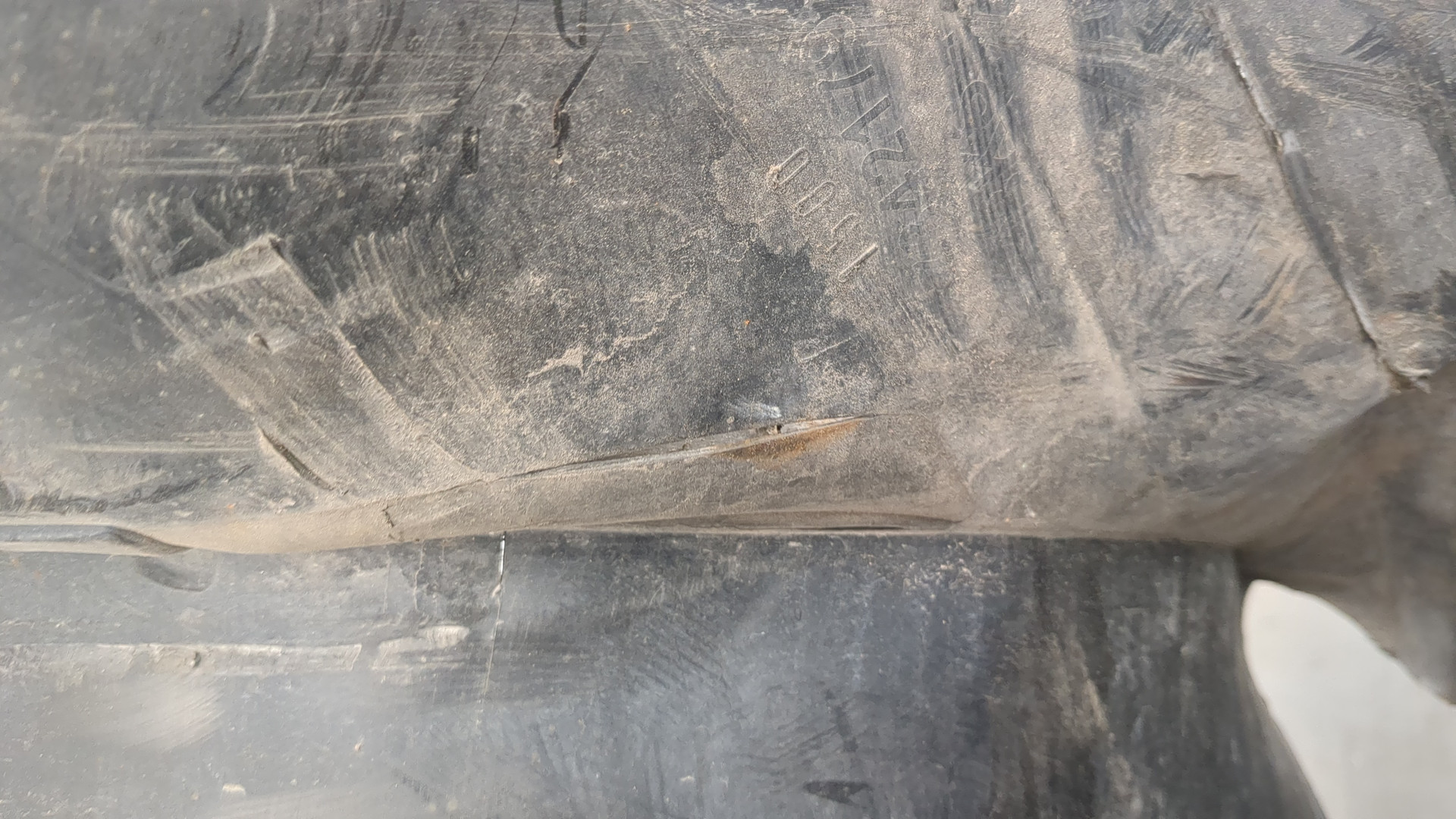 Локер передний левый