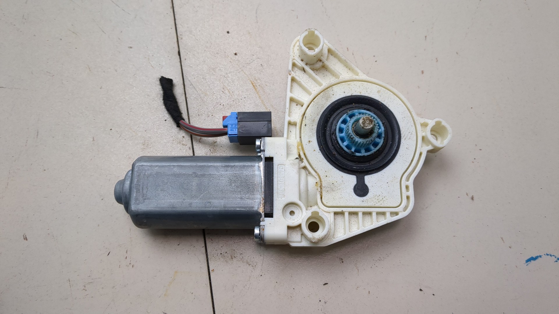 Моторчик стеклоподъемника