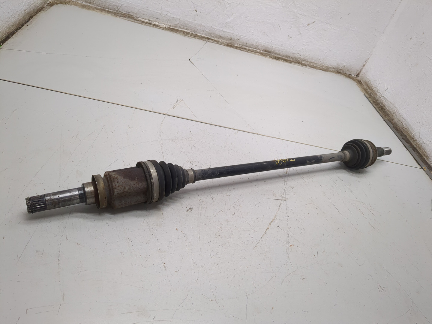 Полуось задняя правая