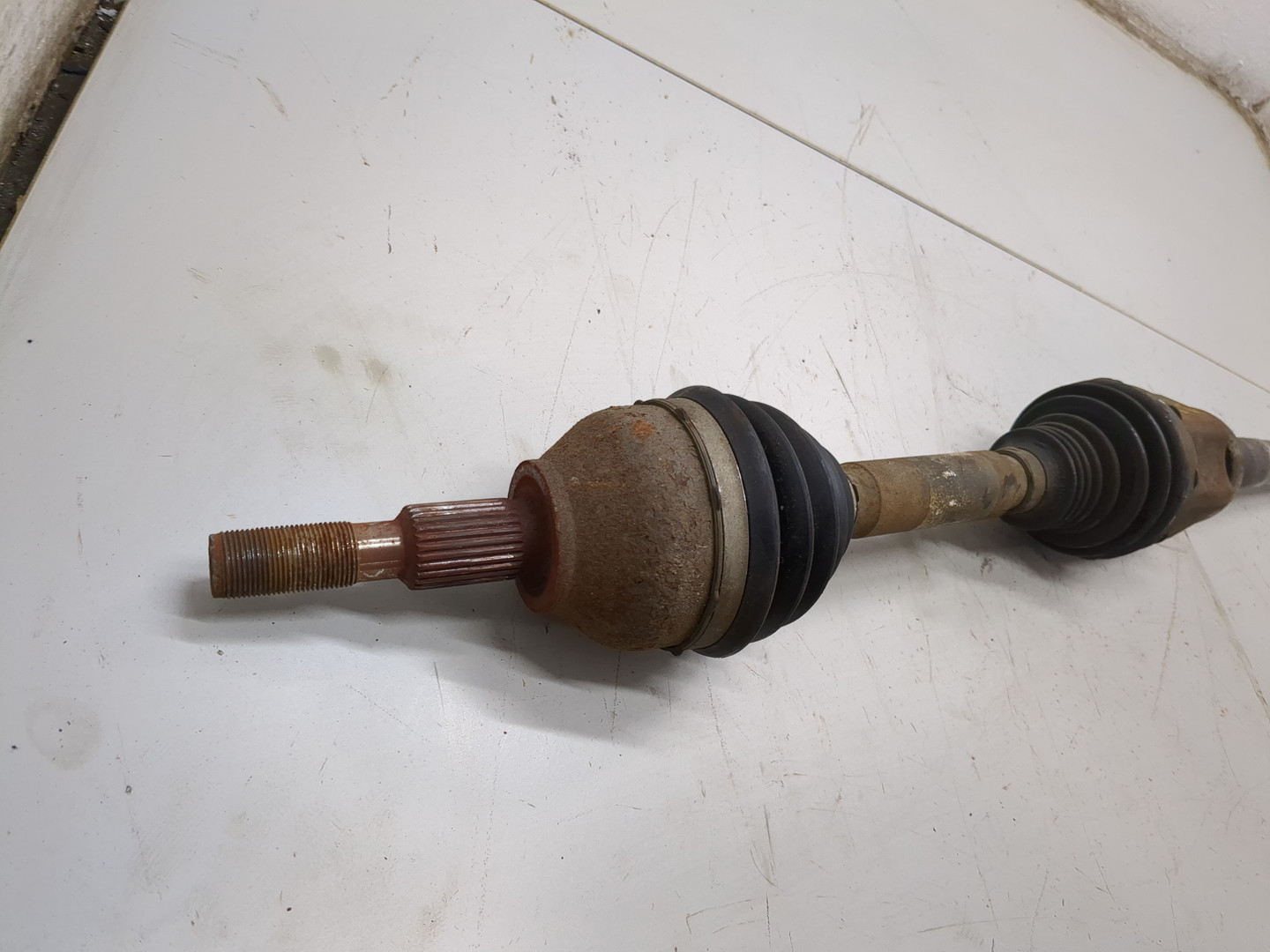 Полуось передняя правая