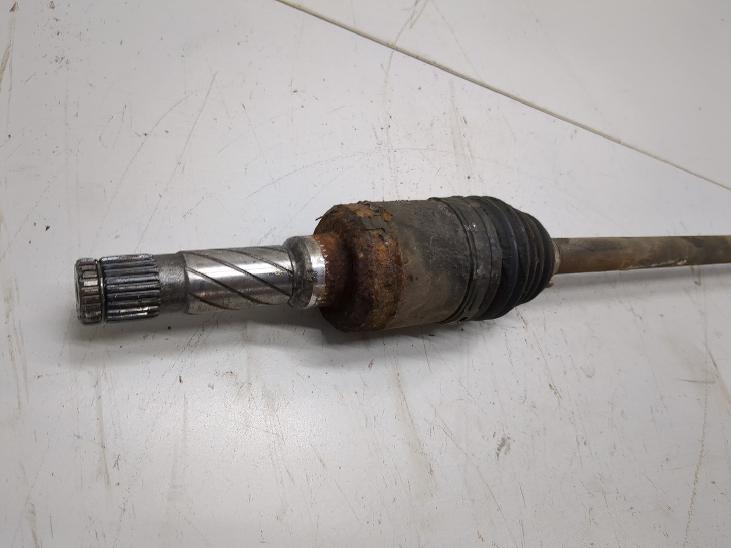 Полуось задняя