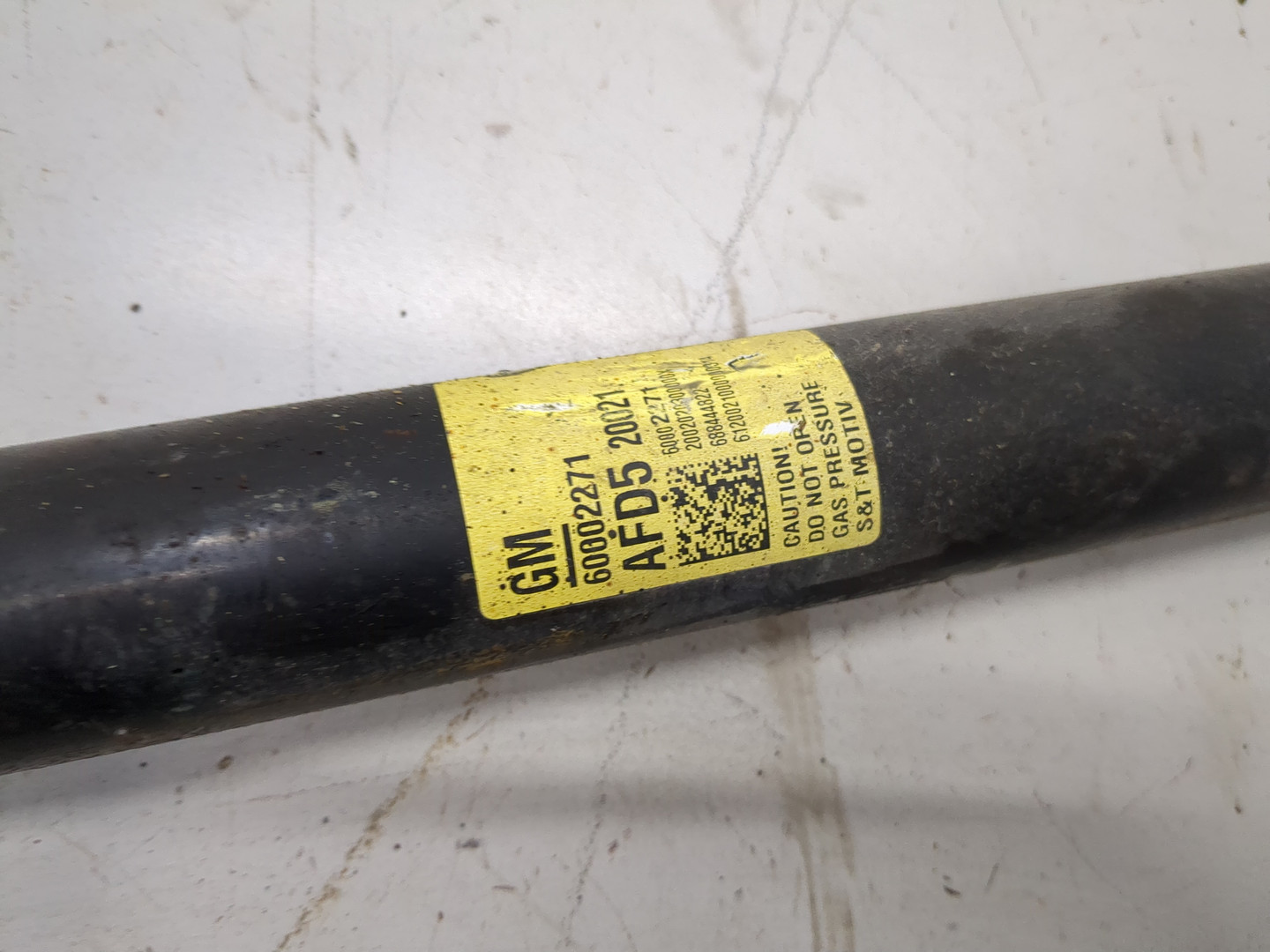 Амортизатор задний (стойка)