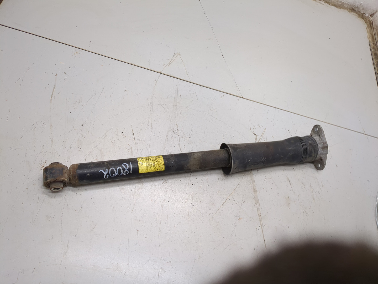 Амортизатор задний (стойка)