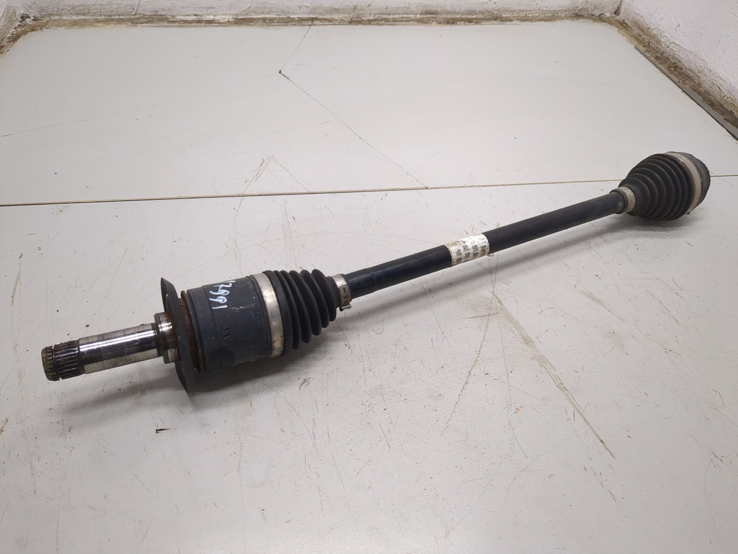 Полуось задняя