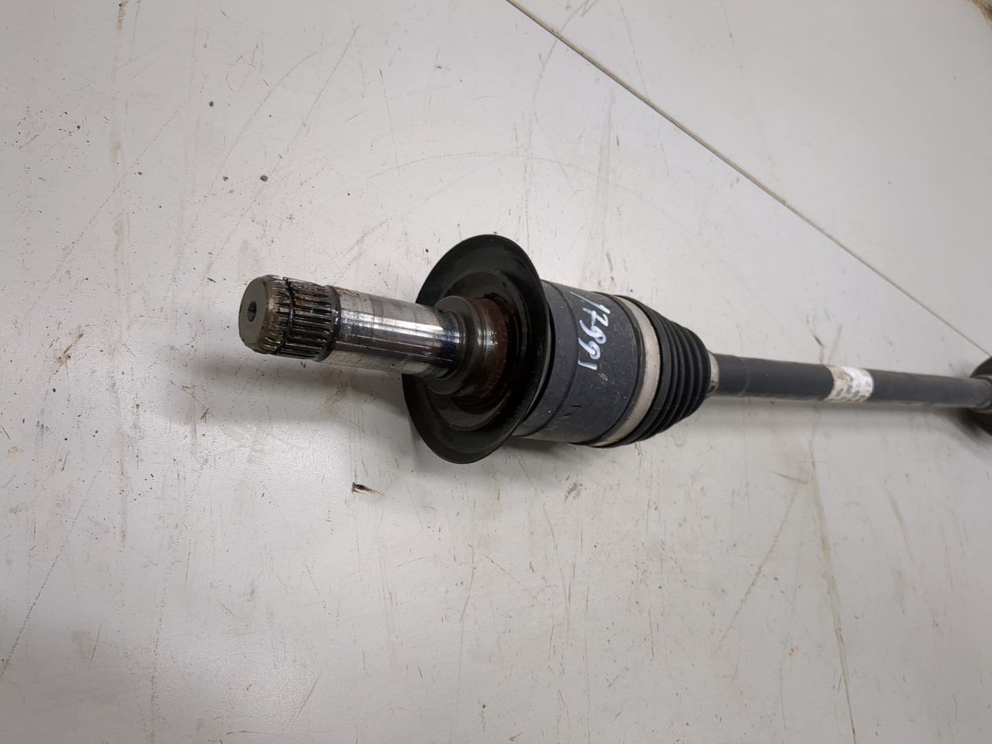 Полуось задняя