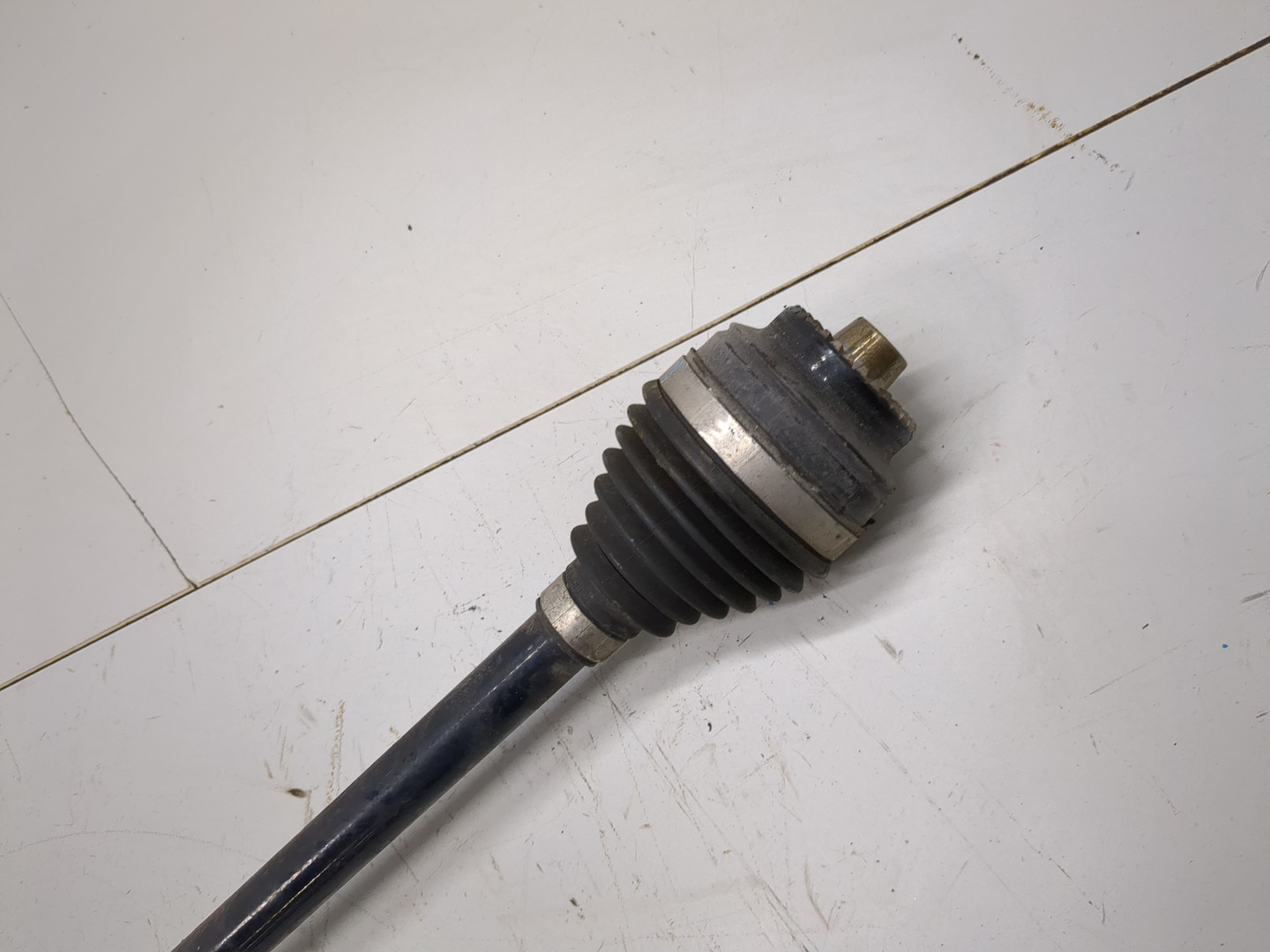 Полуось задняя