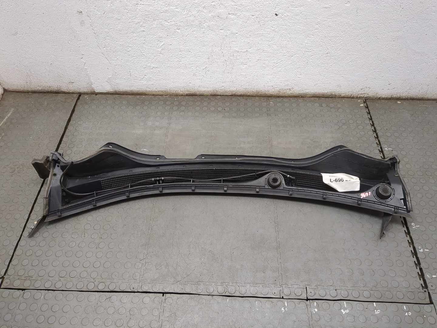 Решетка стеклоочистителей (Жабо)