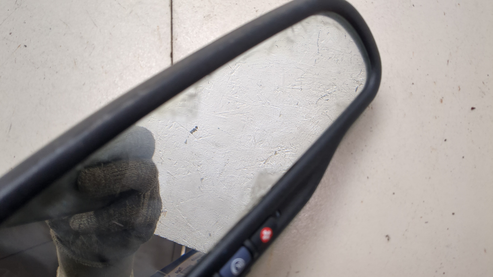 Зеркало заднего вида