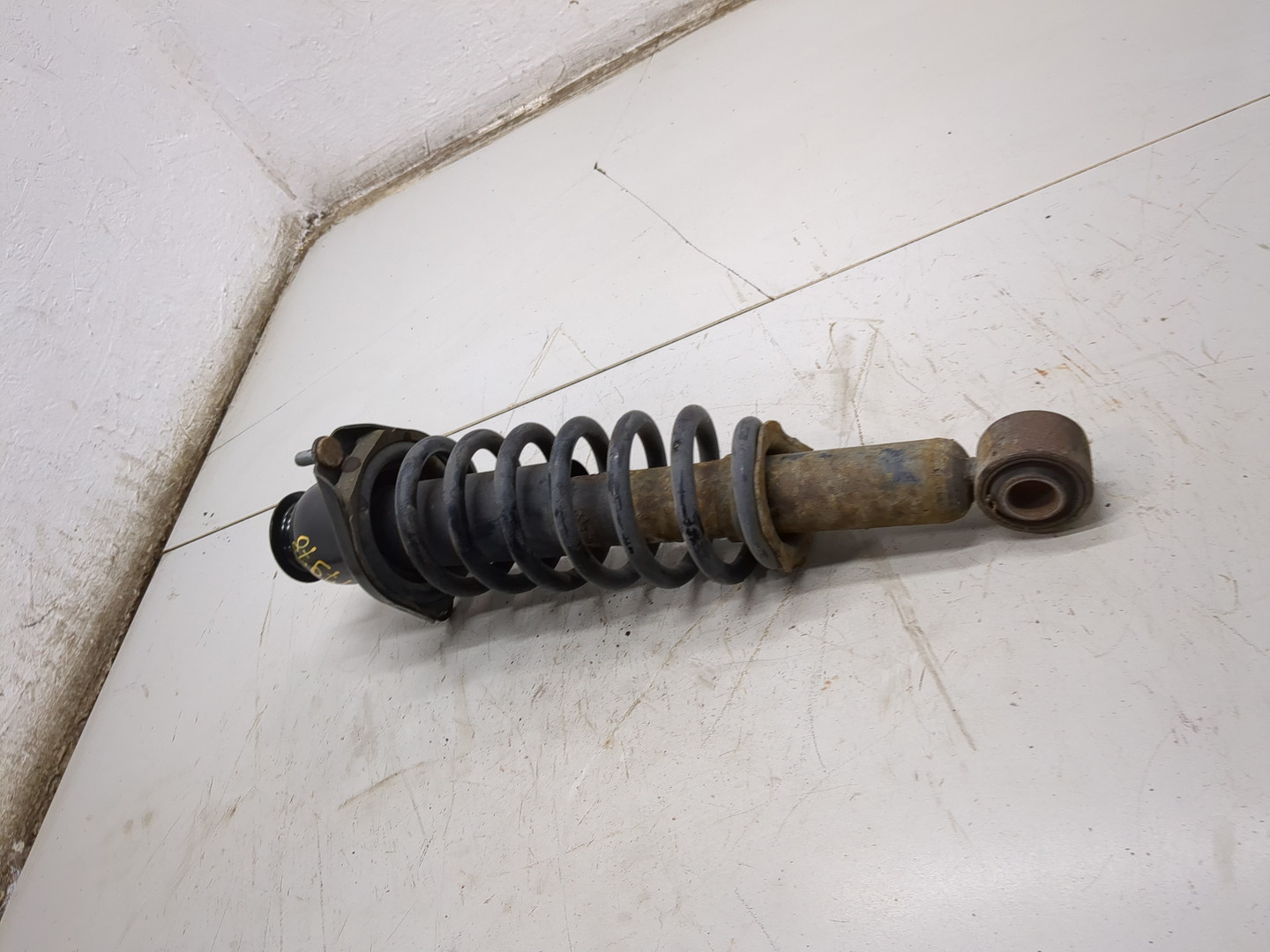 Амортизатор задний (стойка)