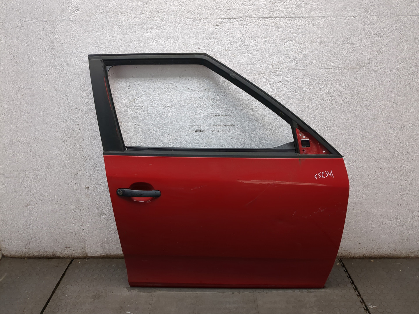 Дверь передняя правая