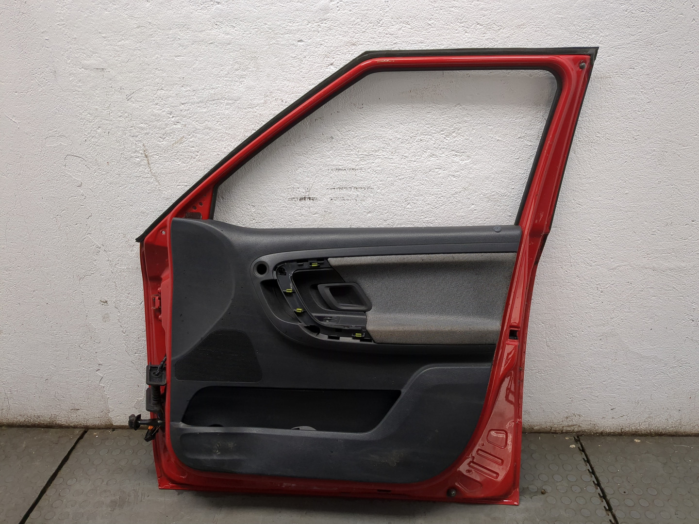 Дверь передняя правая