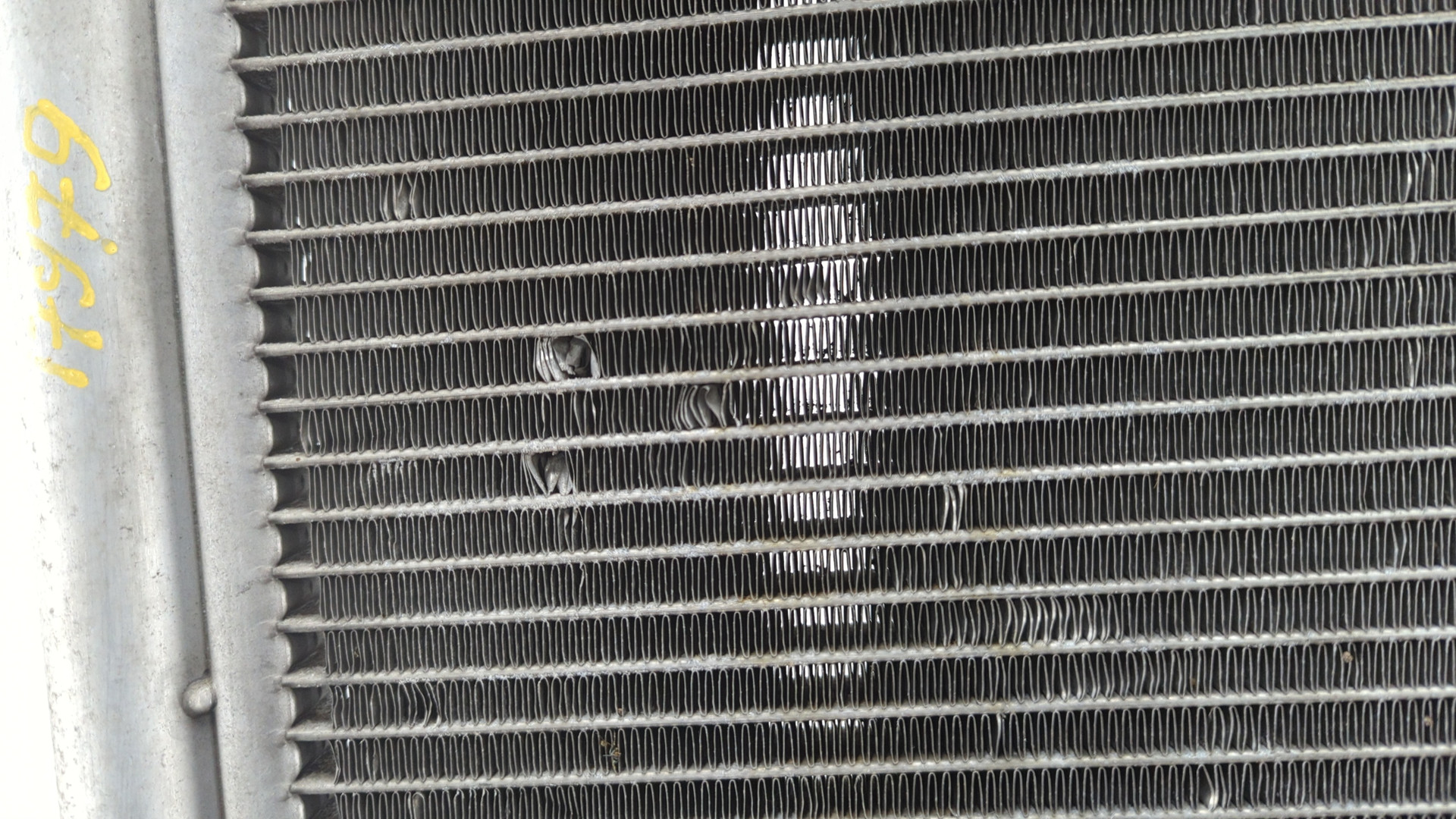 Радиатор кондиционера / конденсер