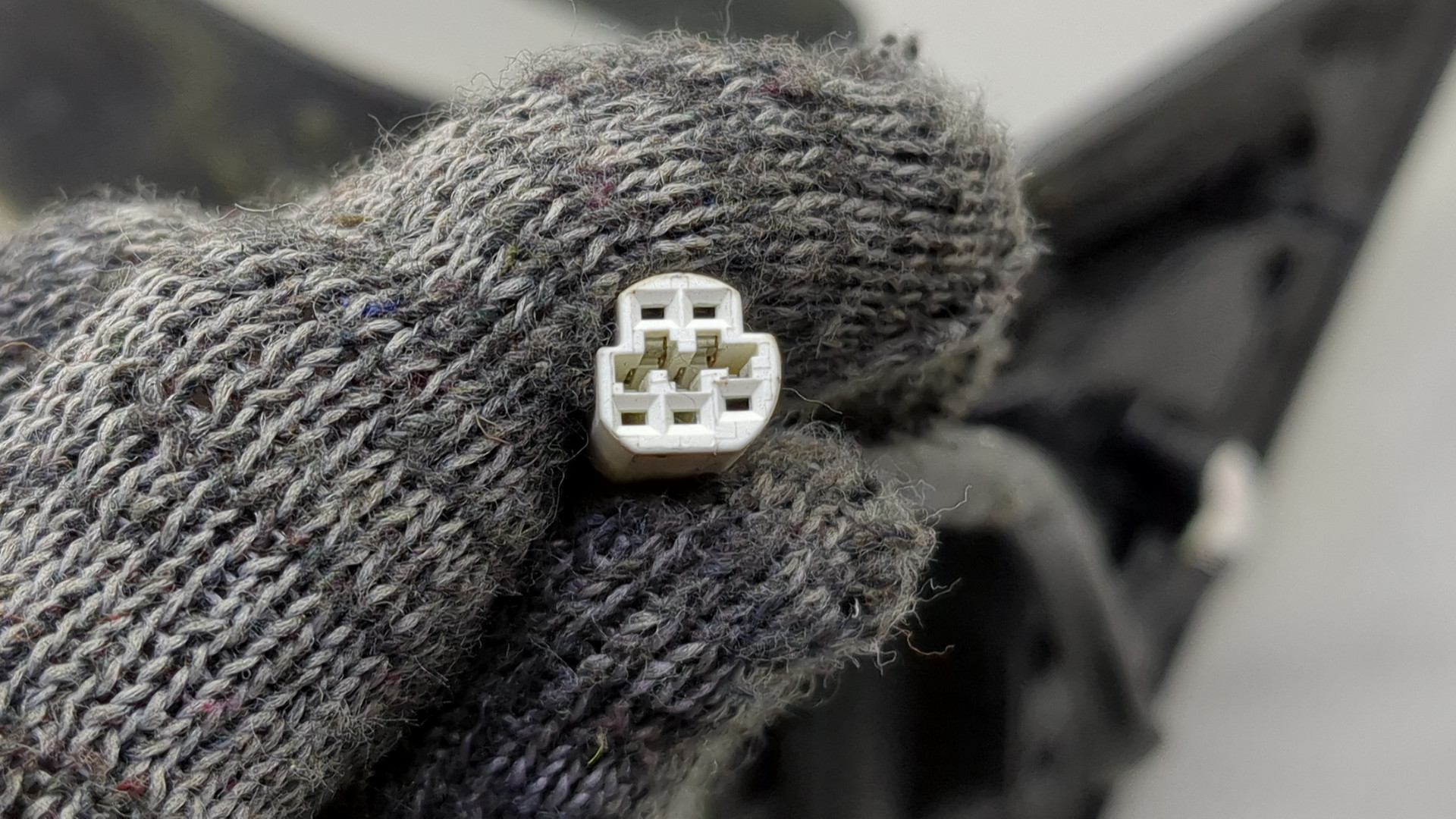 Зеркало левое электрическое