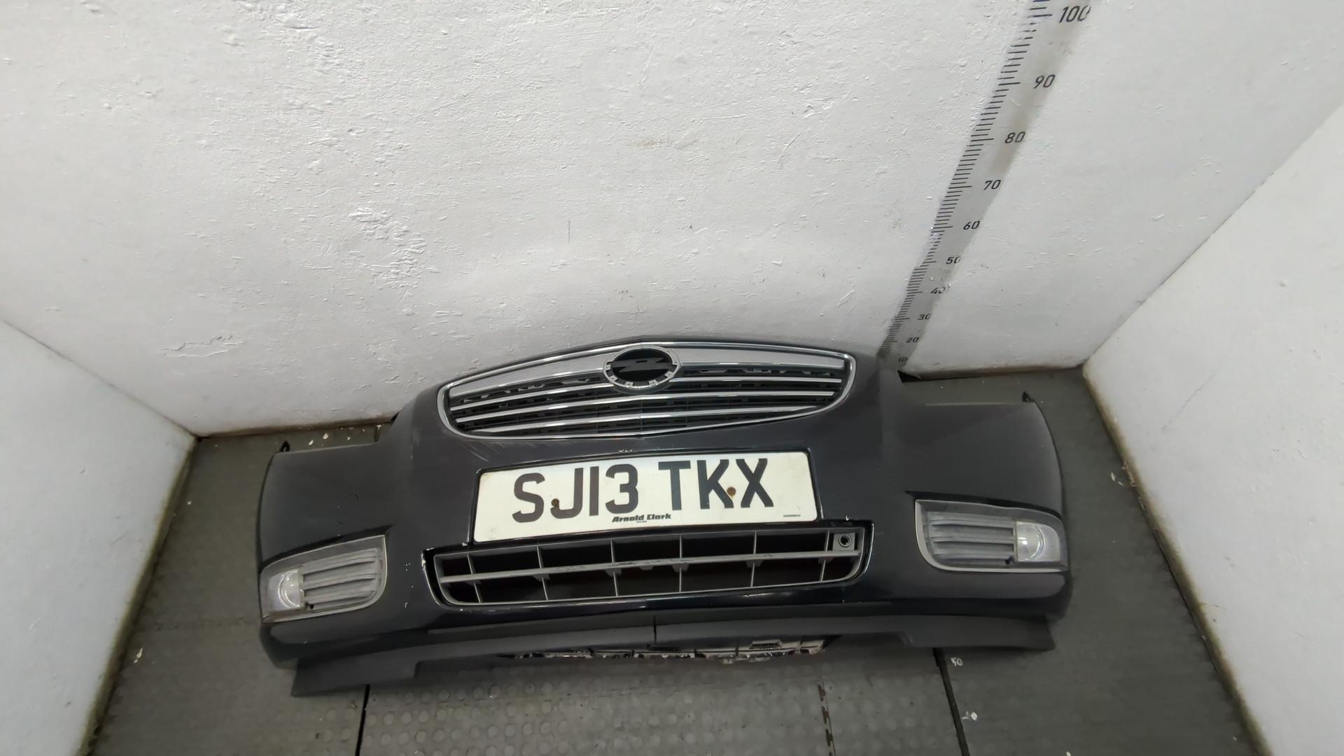 Бампер передний