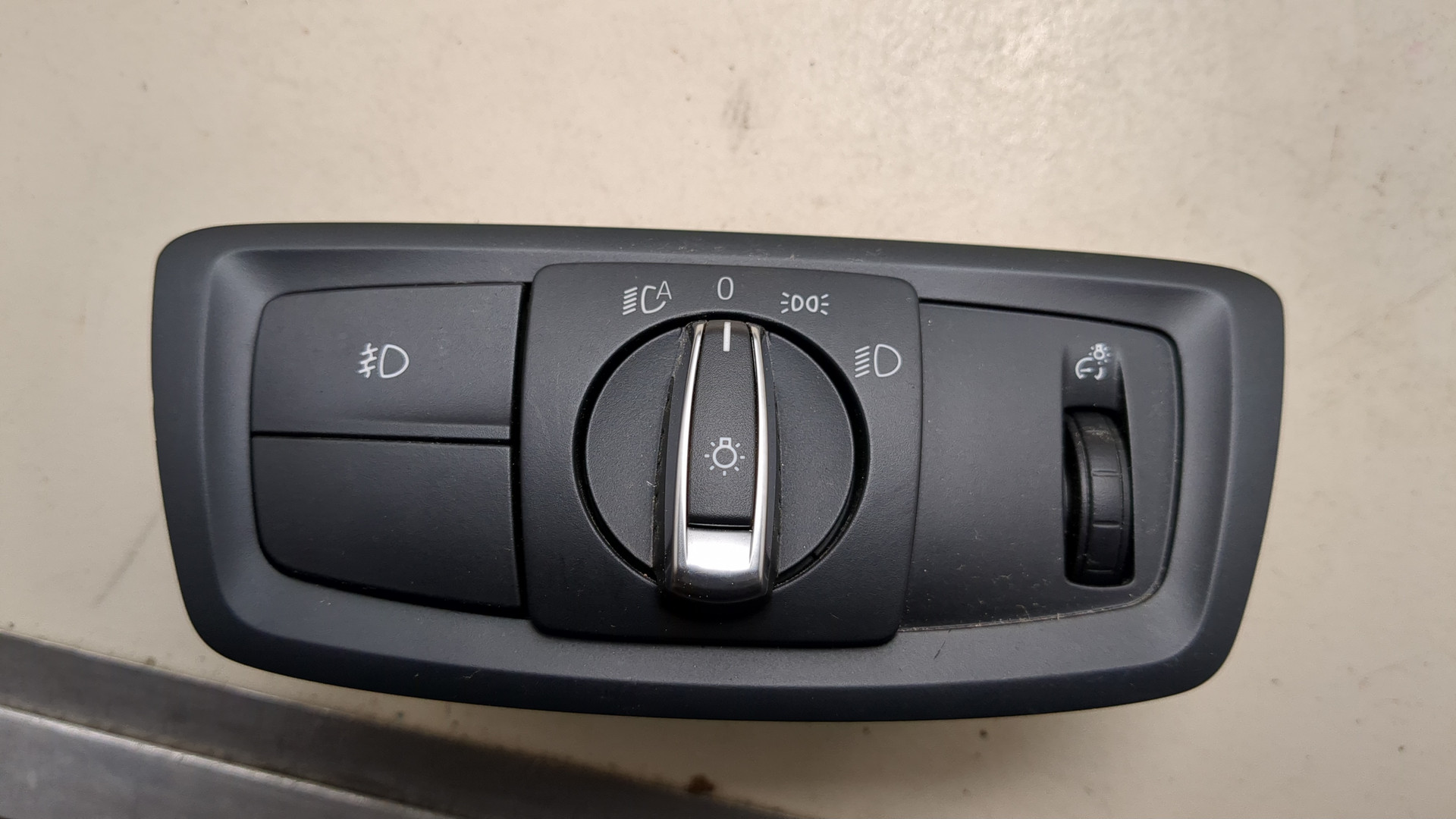 Переключатель света фар