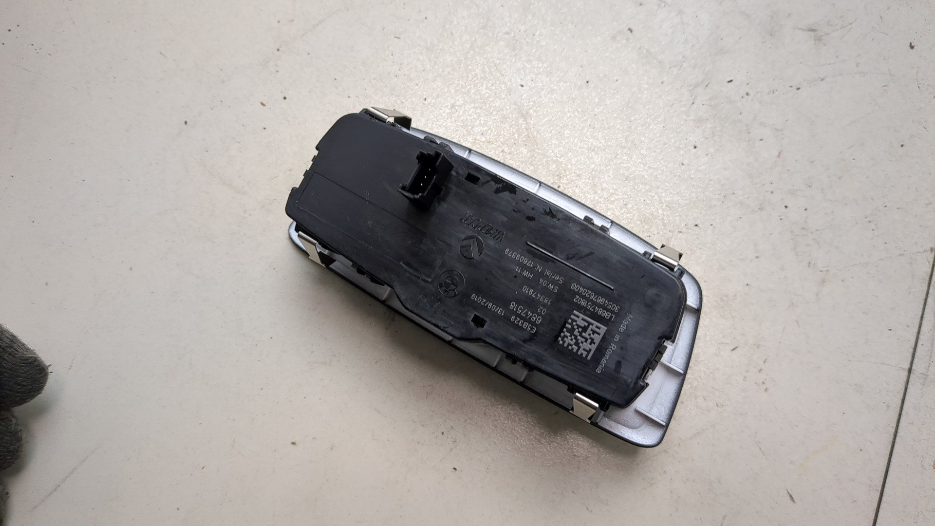 Переключатель света фар