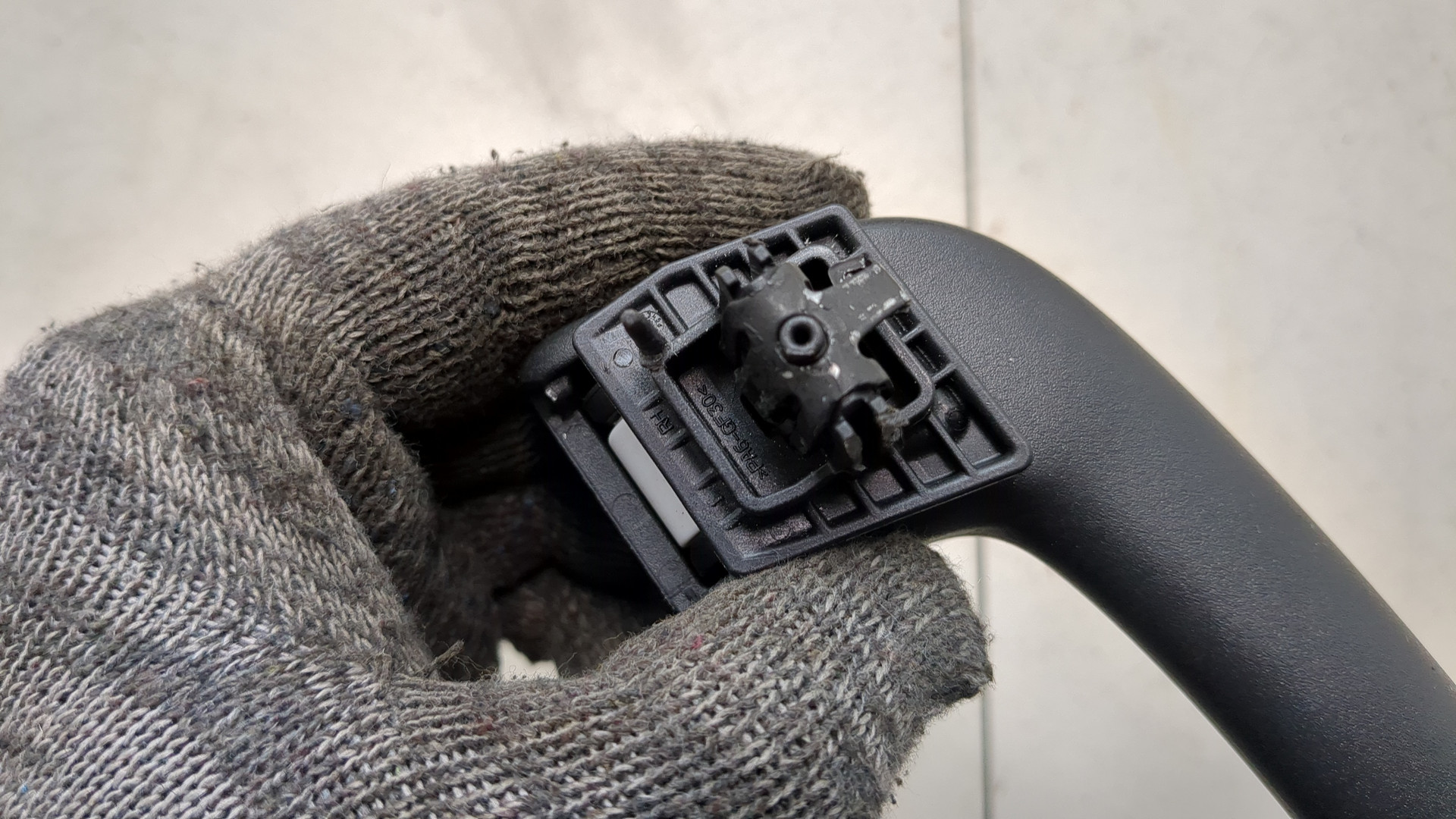 Ручка внутренняя потолочная