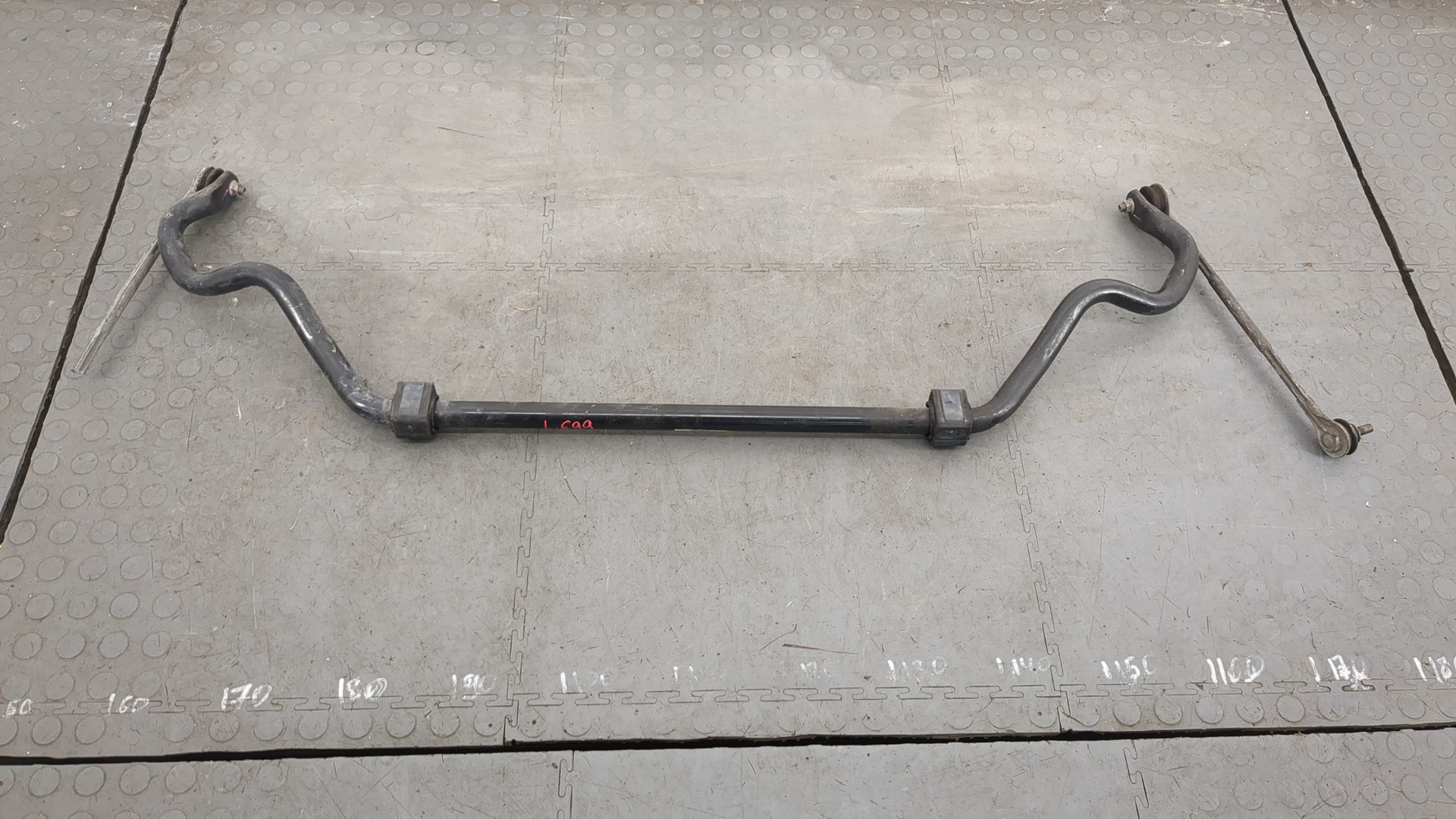 Стабилизатор передний