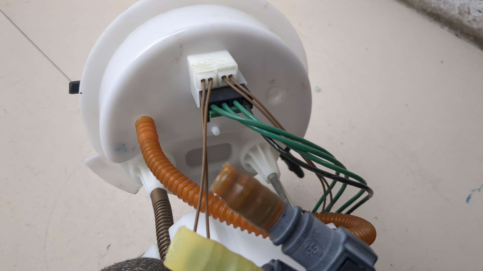 Насос топливный электрический