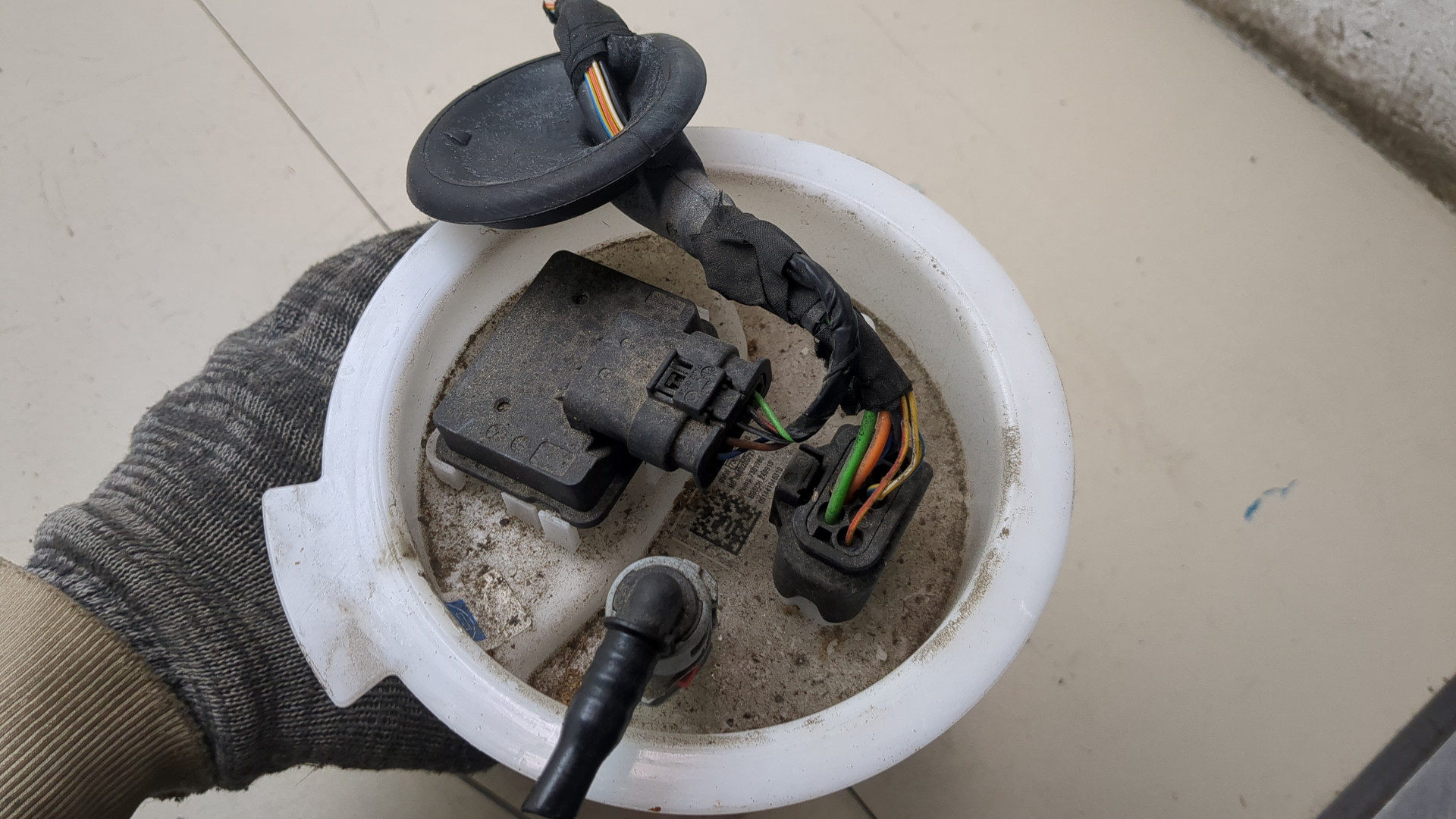 Насос топливный электрический