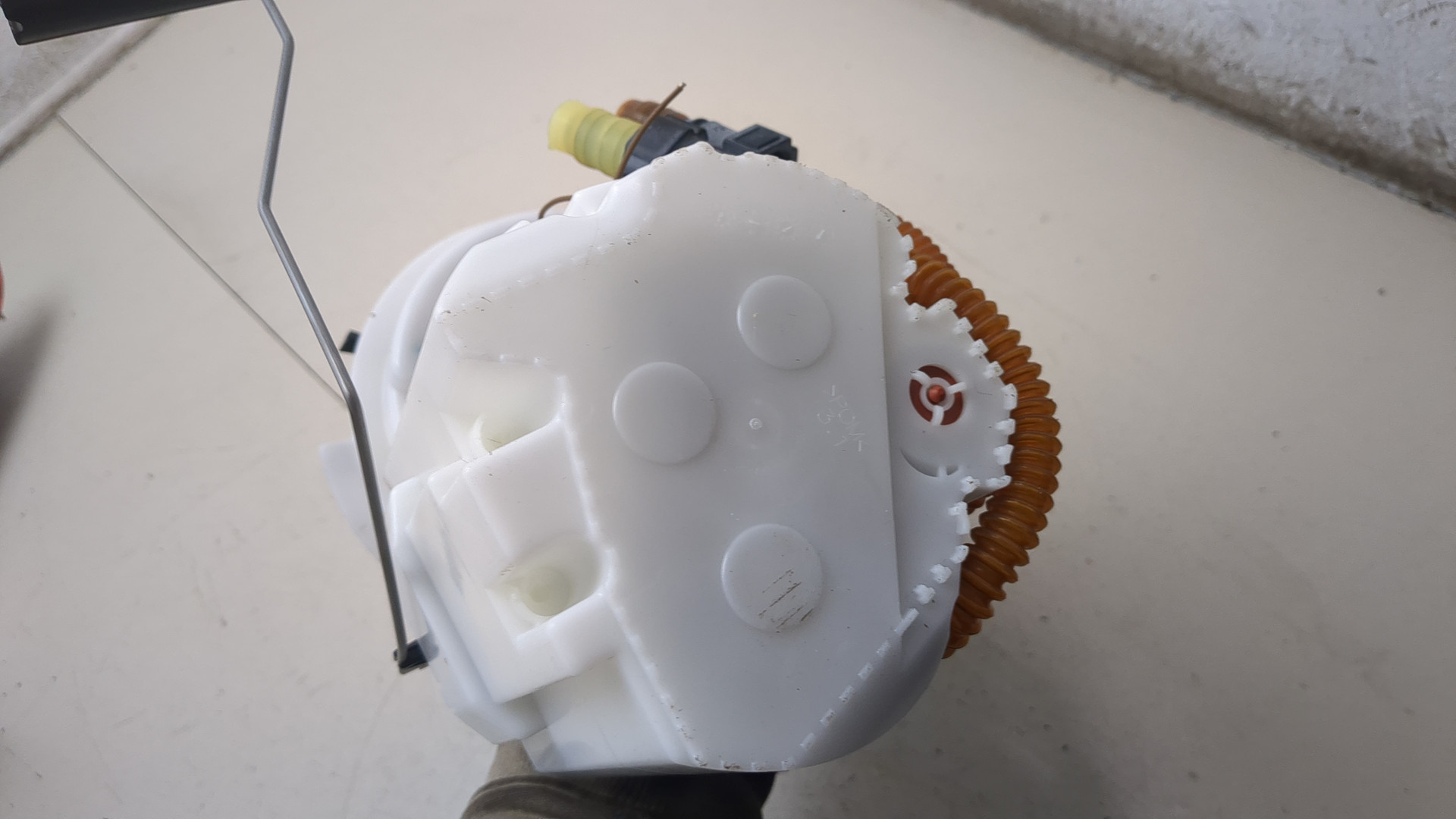 Насос топливный электрический