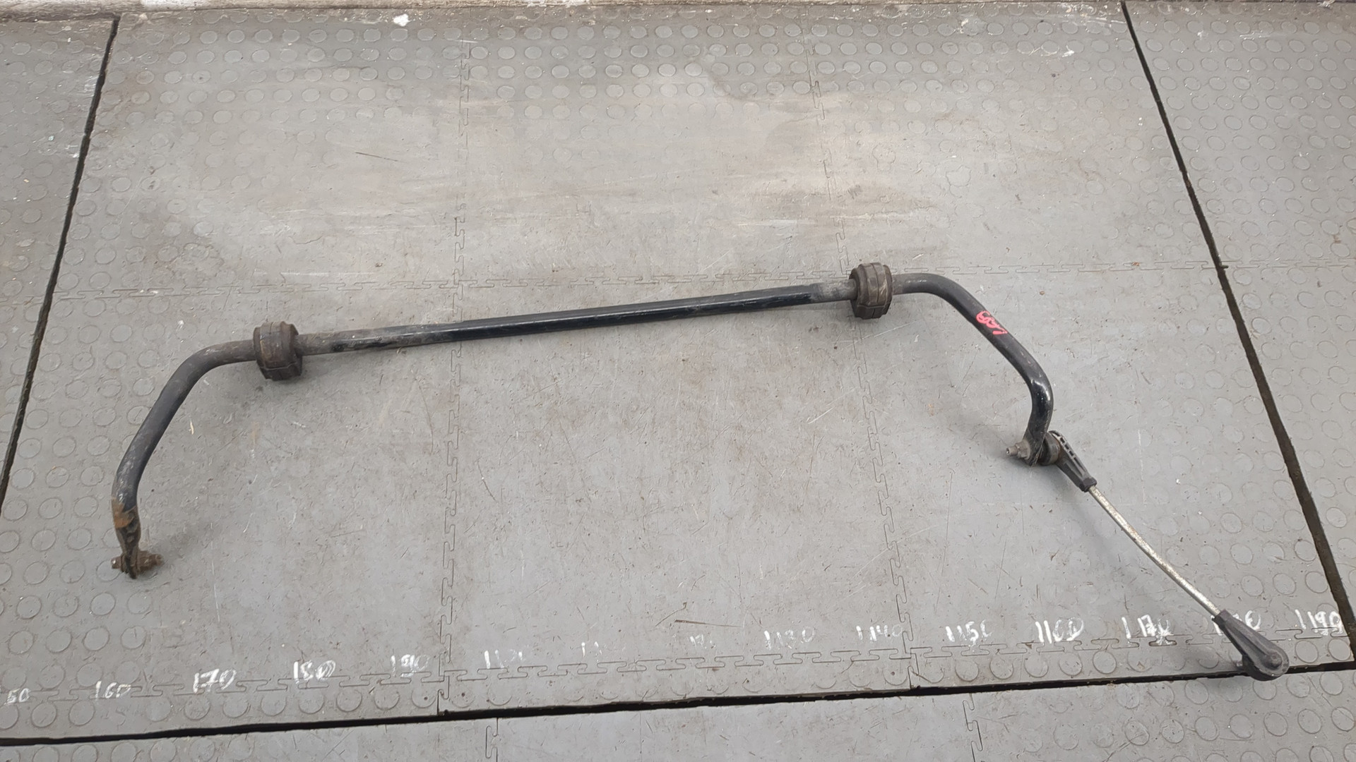 Стабилизатор передний