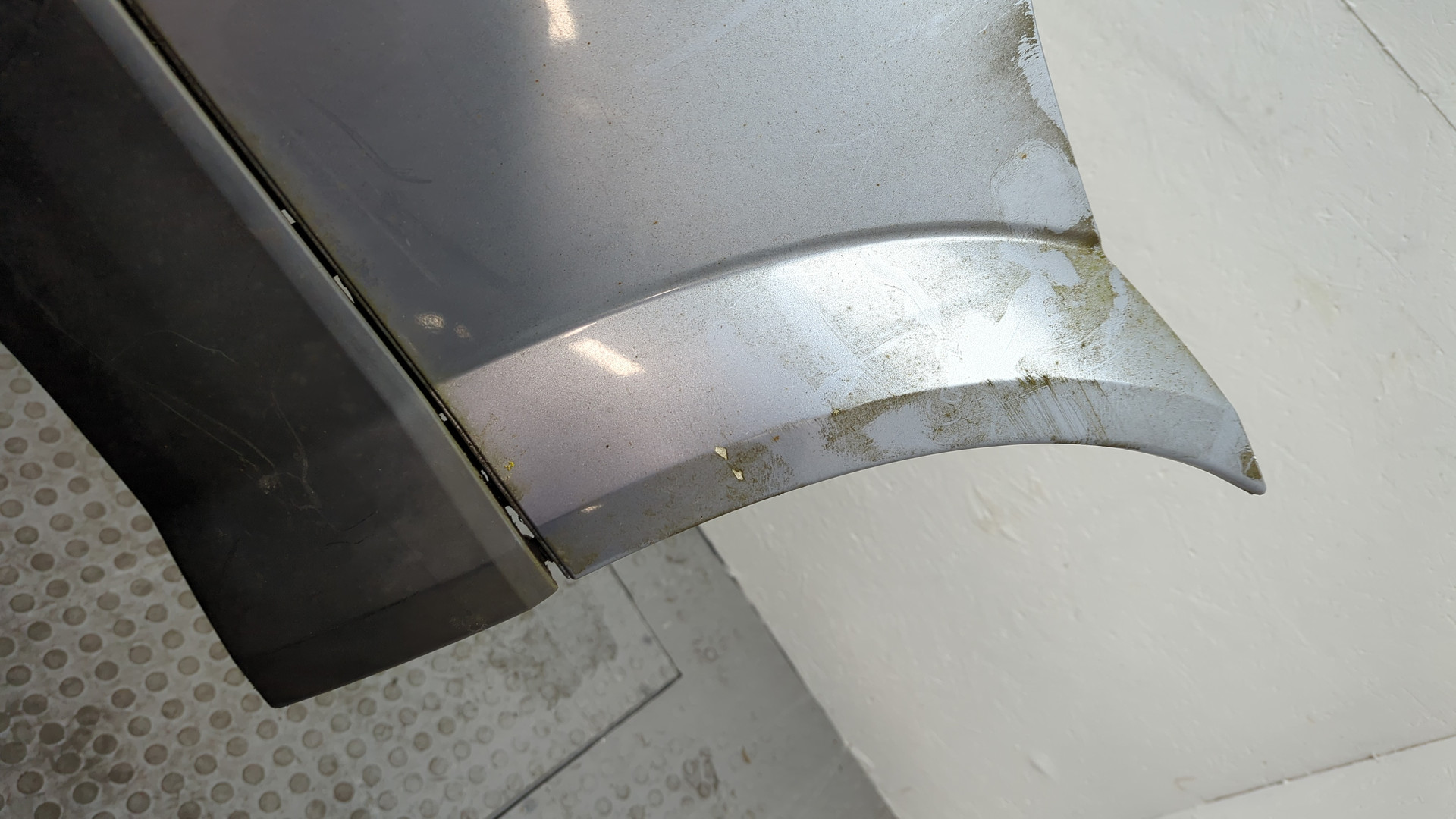 Бампер задний