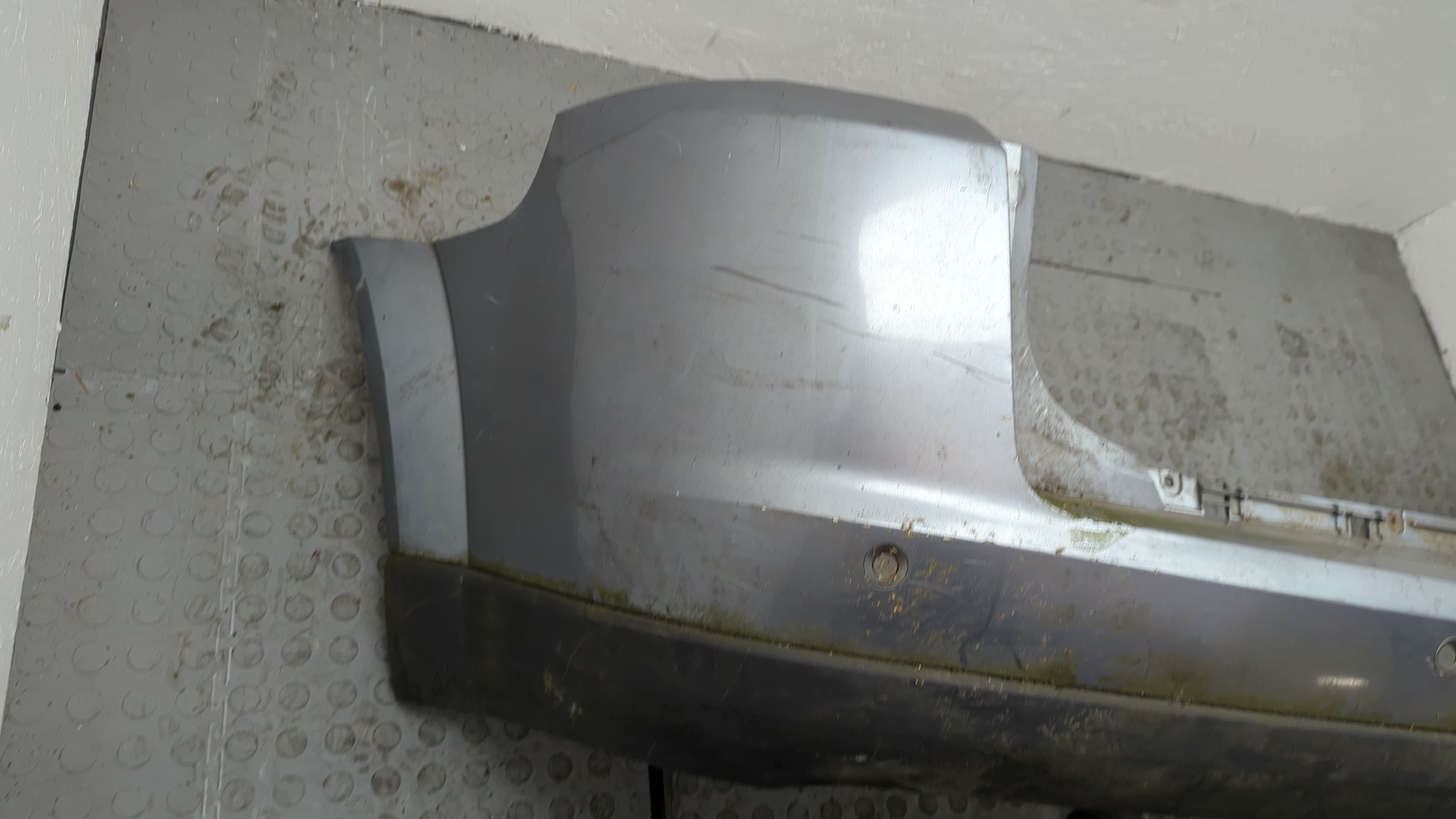 Бампер задний