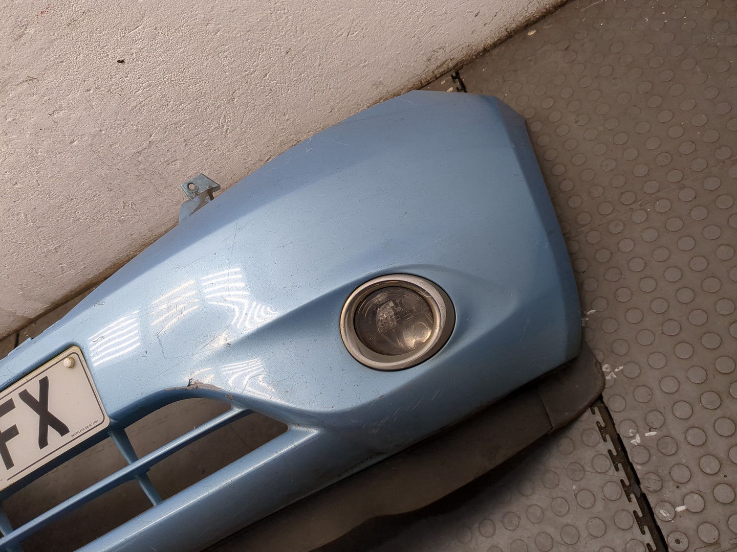 Бампер передний