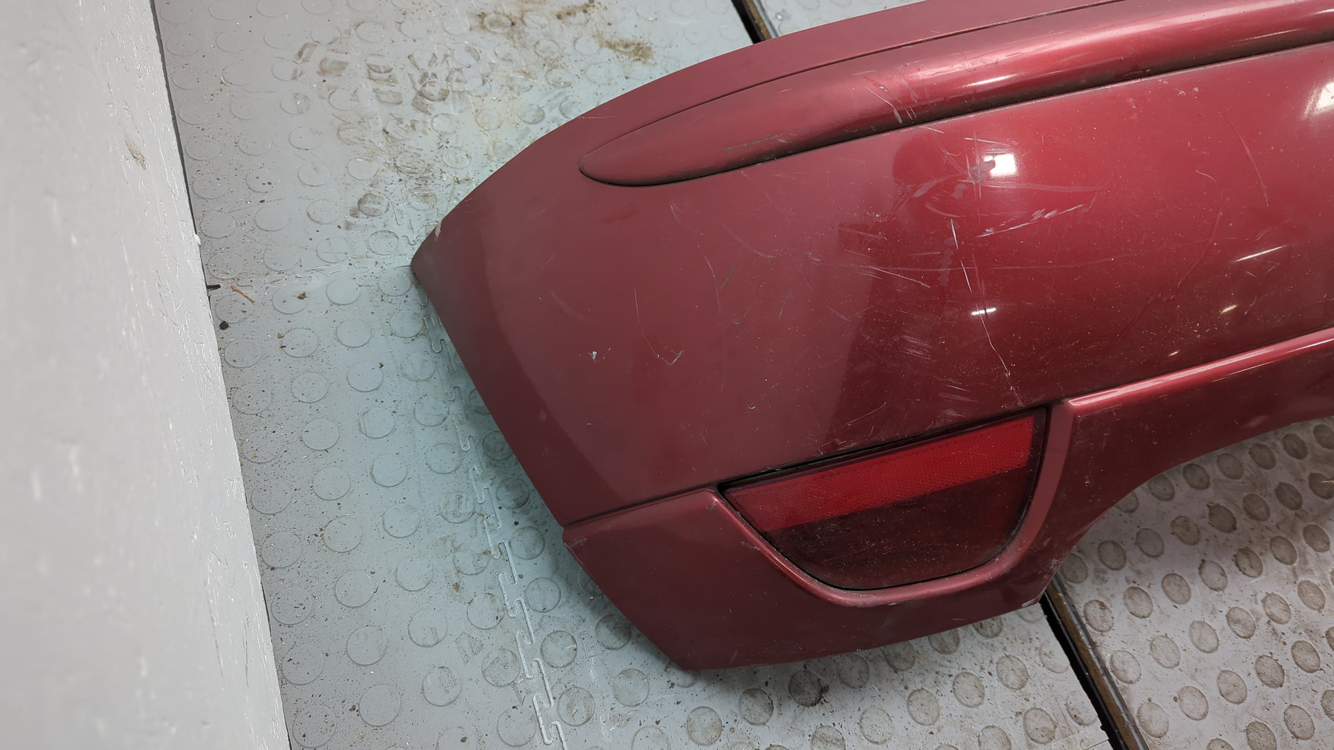 Бампер задний