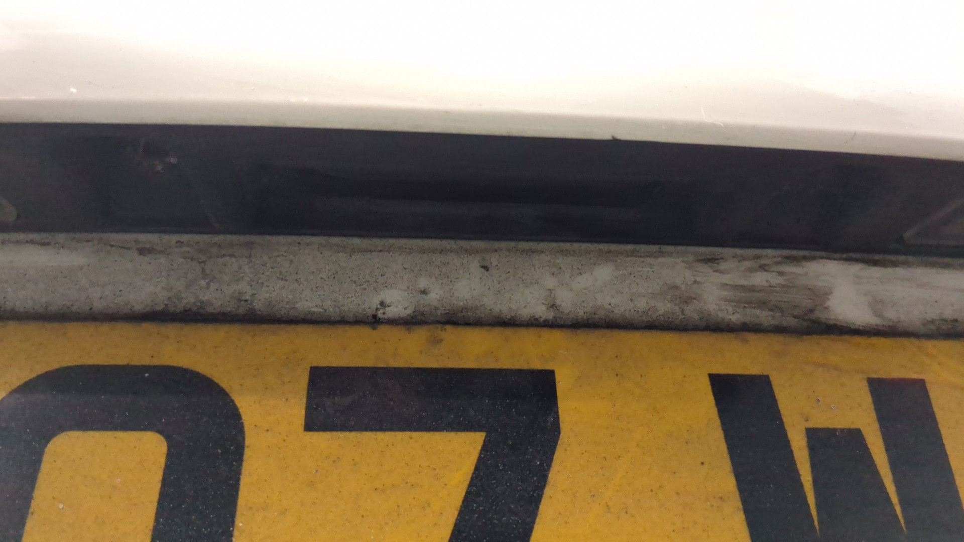 Дверь багажника