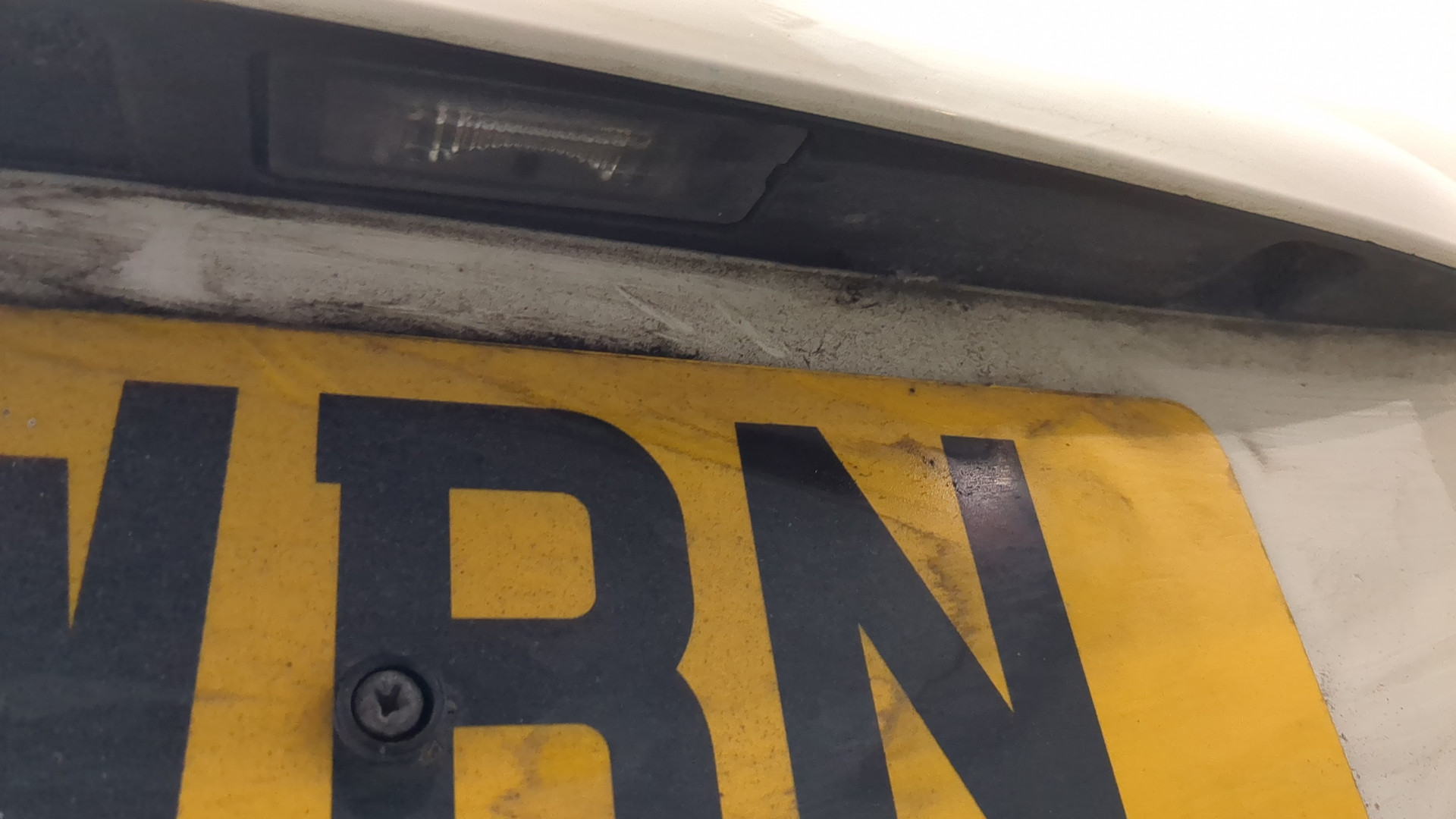 Дверь багажника