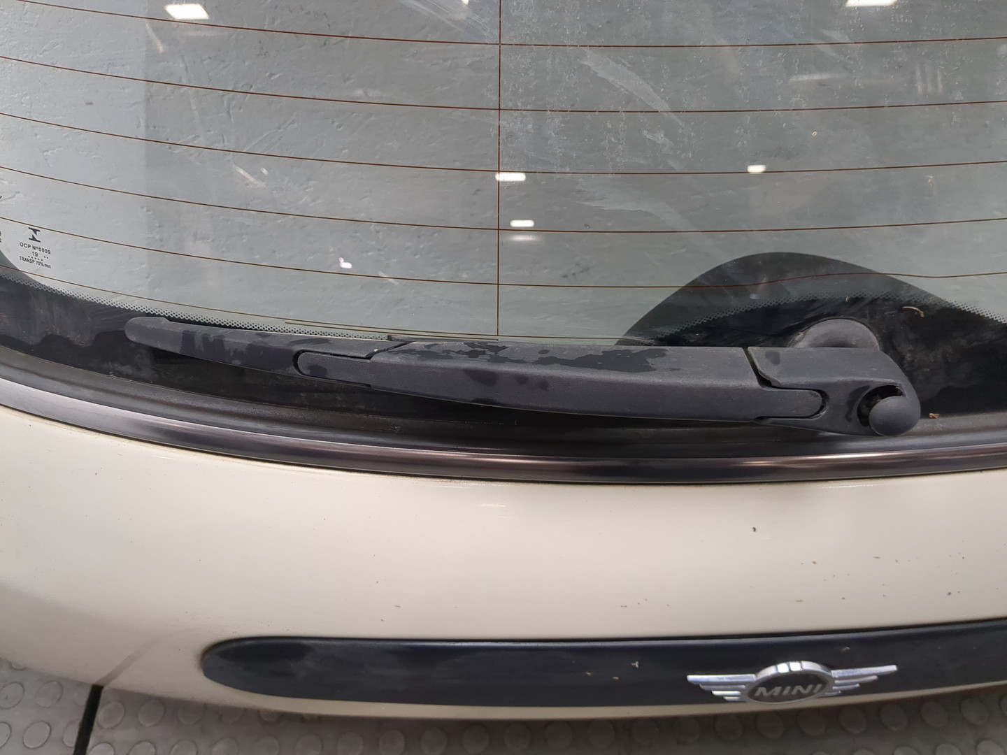 Дверь багажника