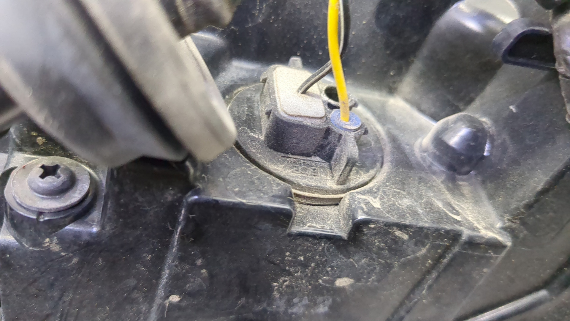 Фонарь задний левый