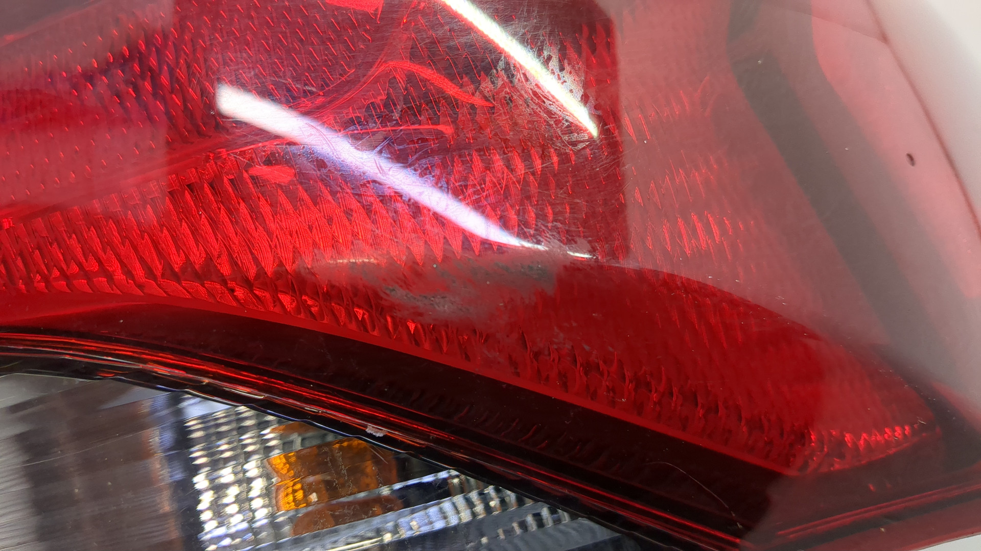 Фонарь задний правый