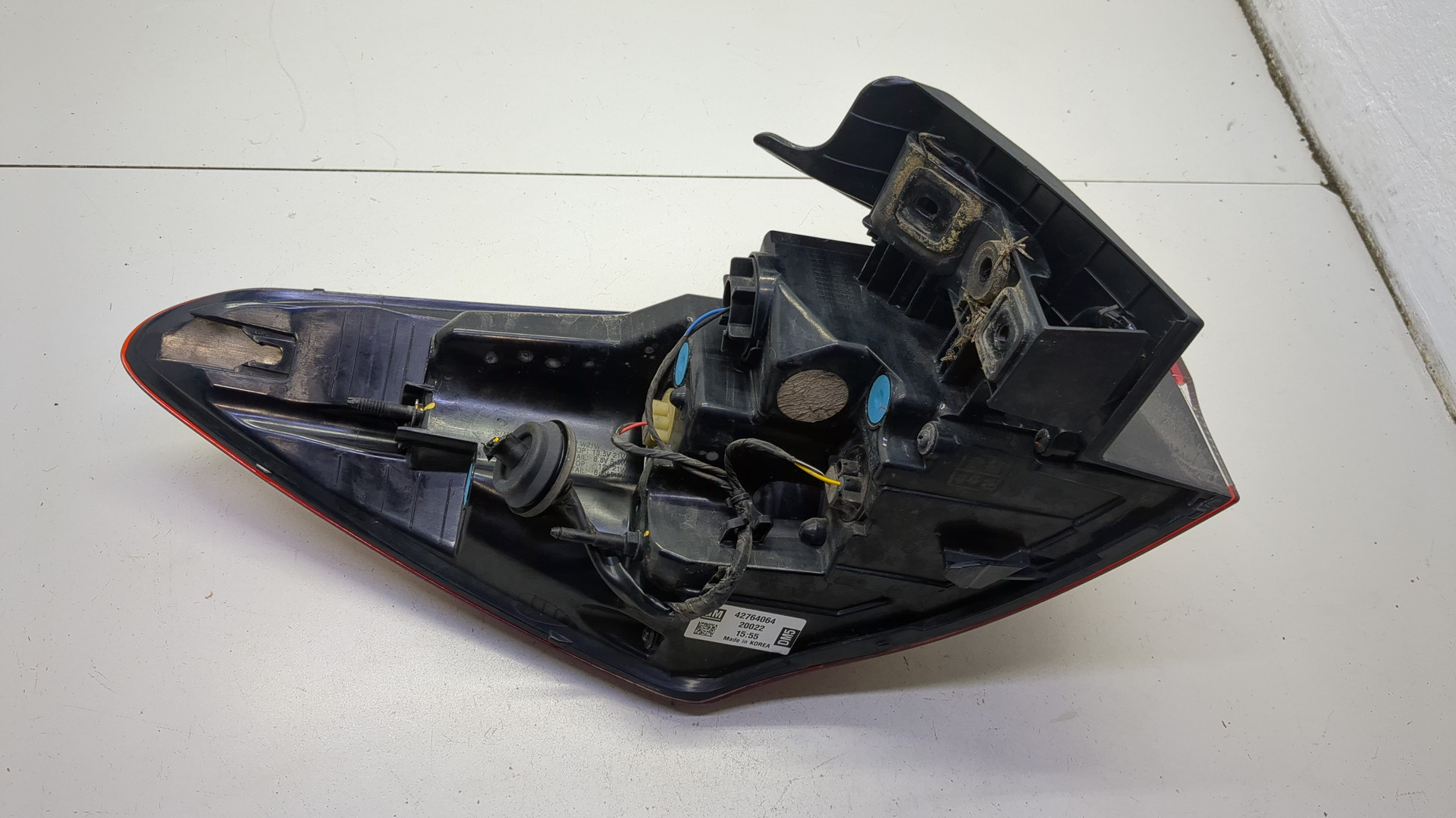 Фонарь задний правый