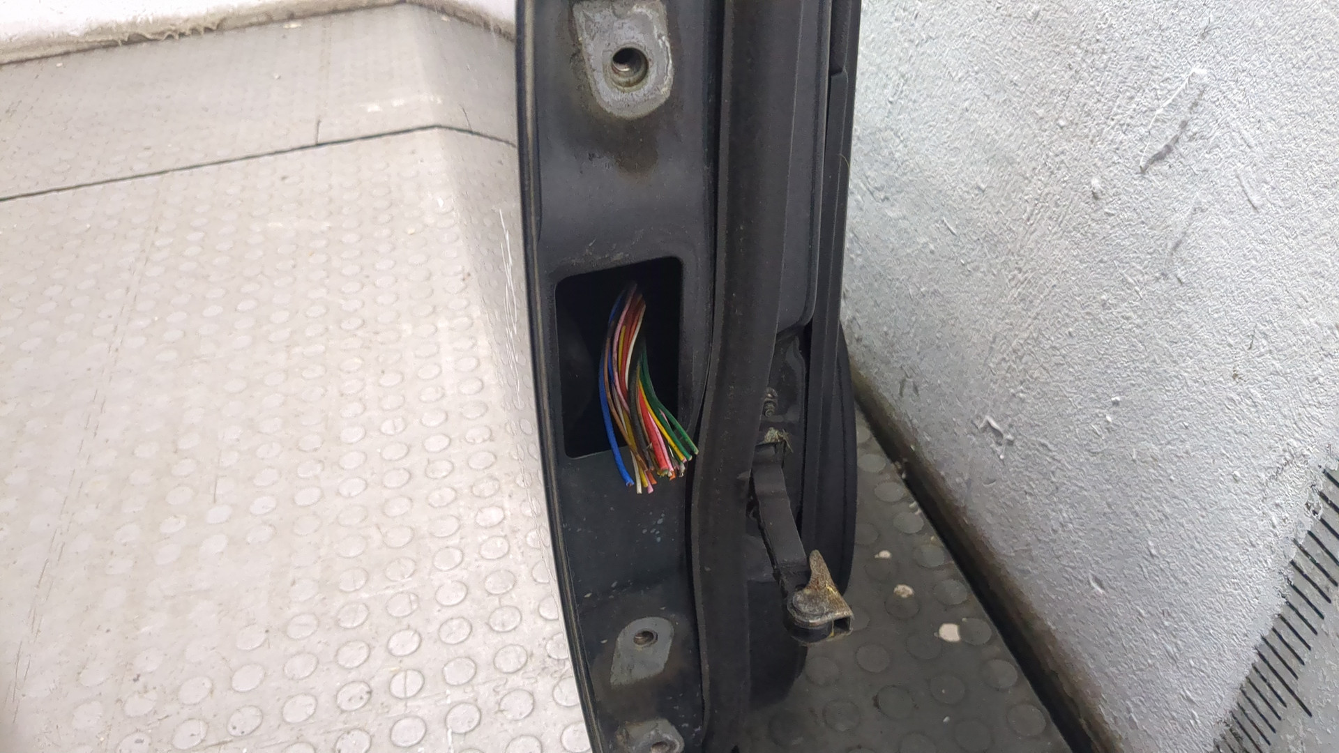 Дверь передняя правая