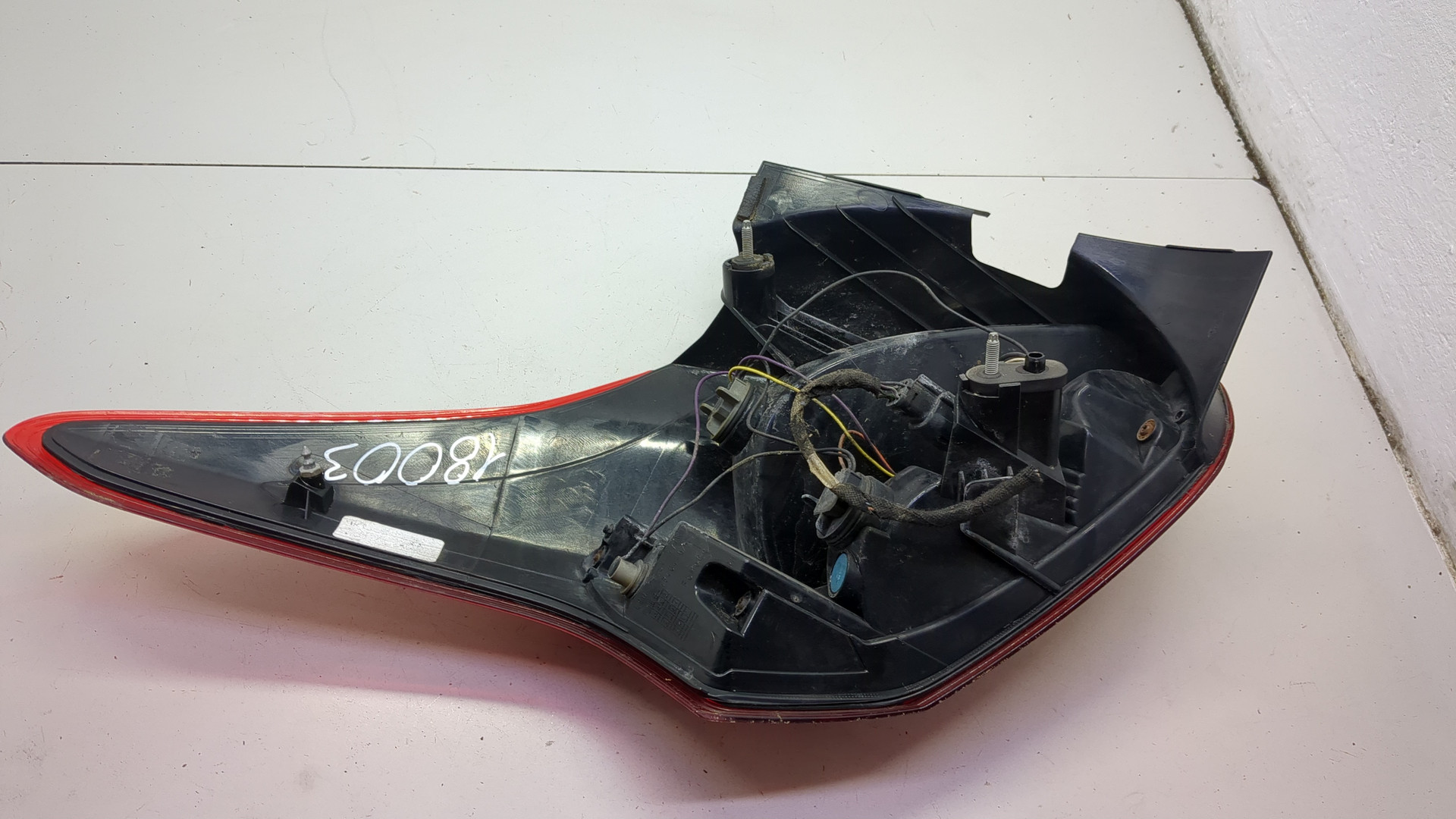 Фонарь задний правый