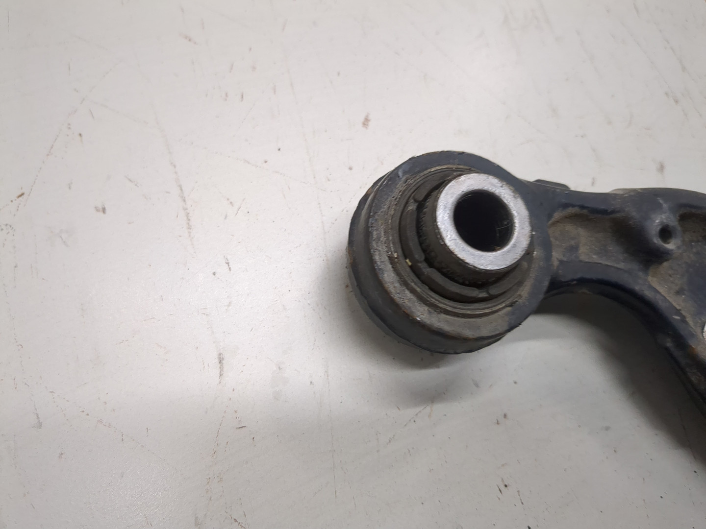 Рычаг задний