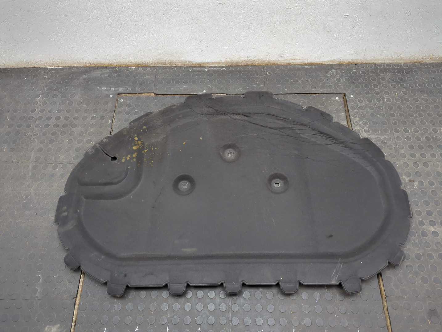 Шумоизоляция капота